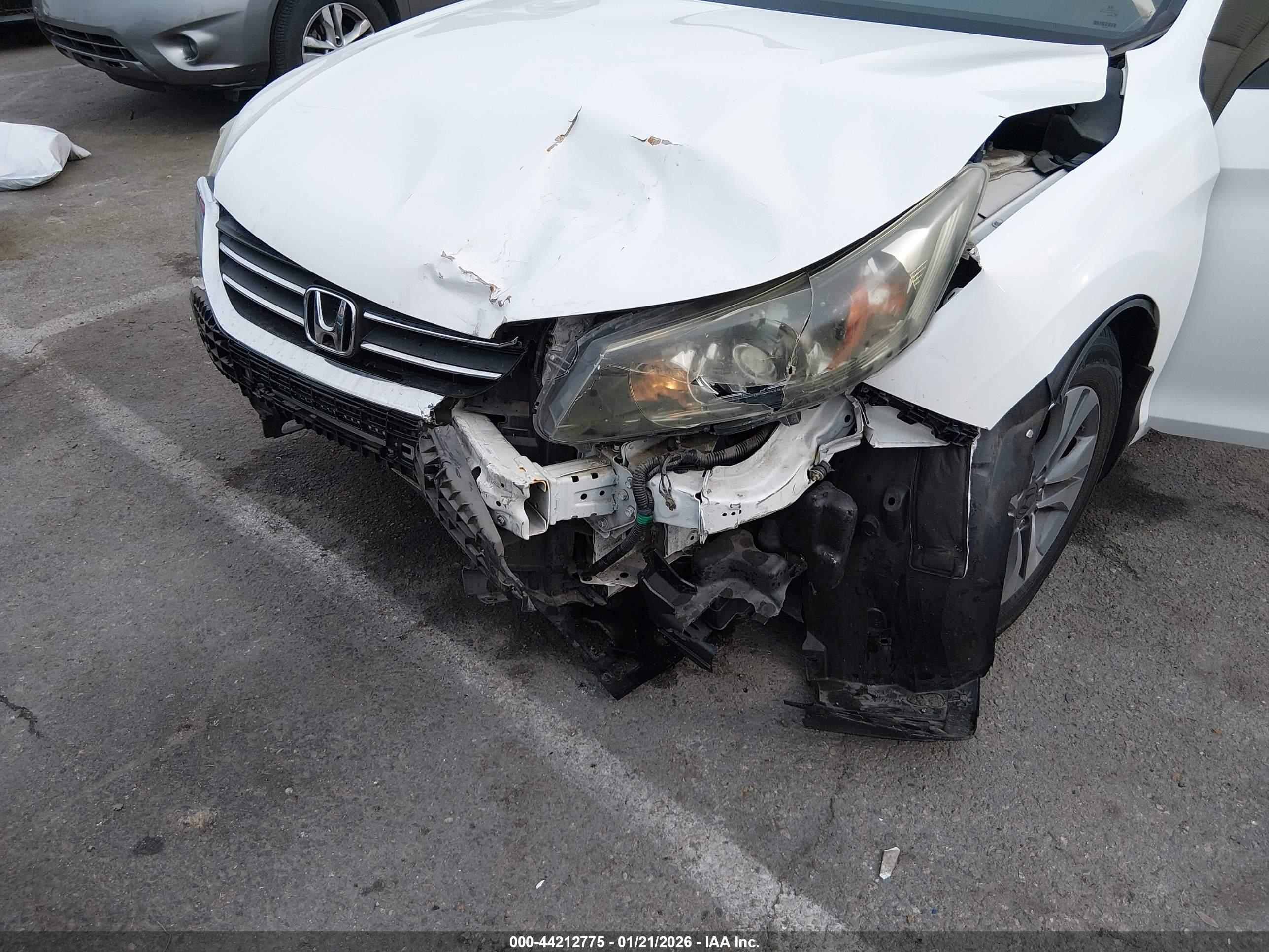 HONDA ACCORD image 6