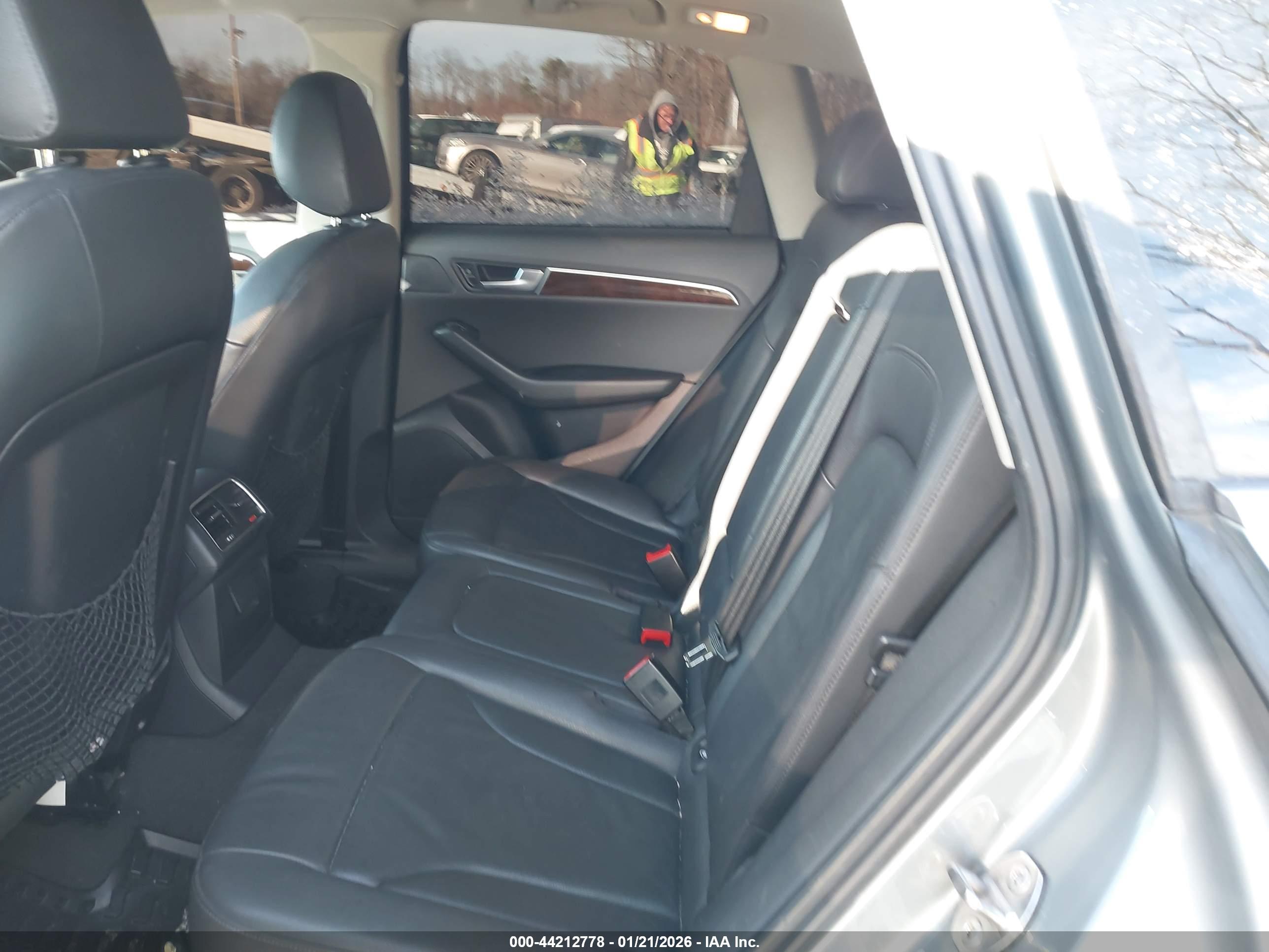 AUDI Q5 image 8
