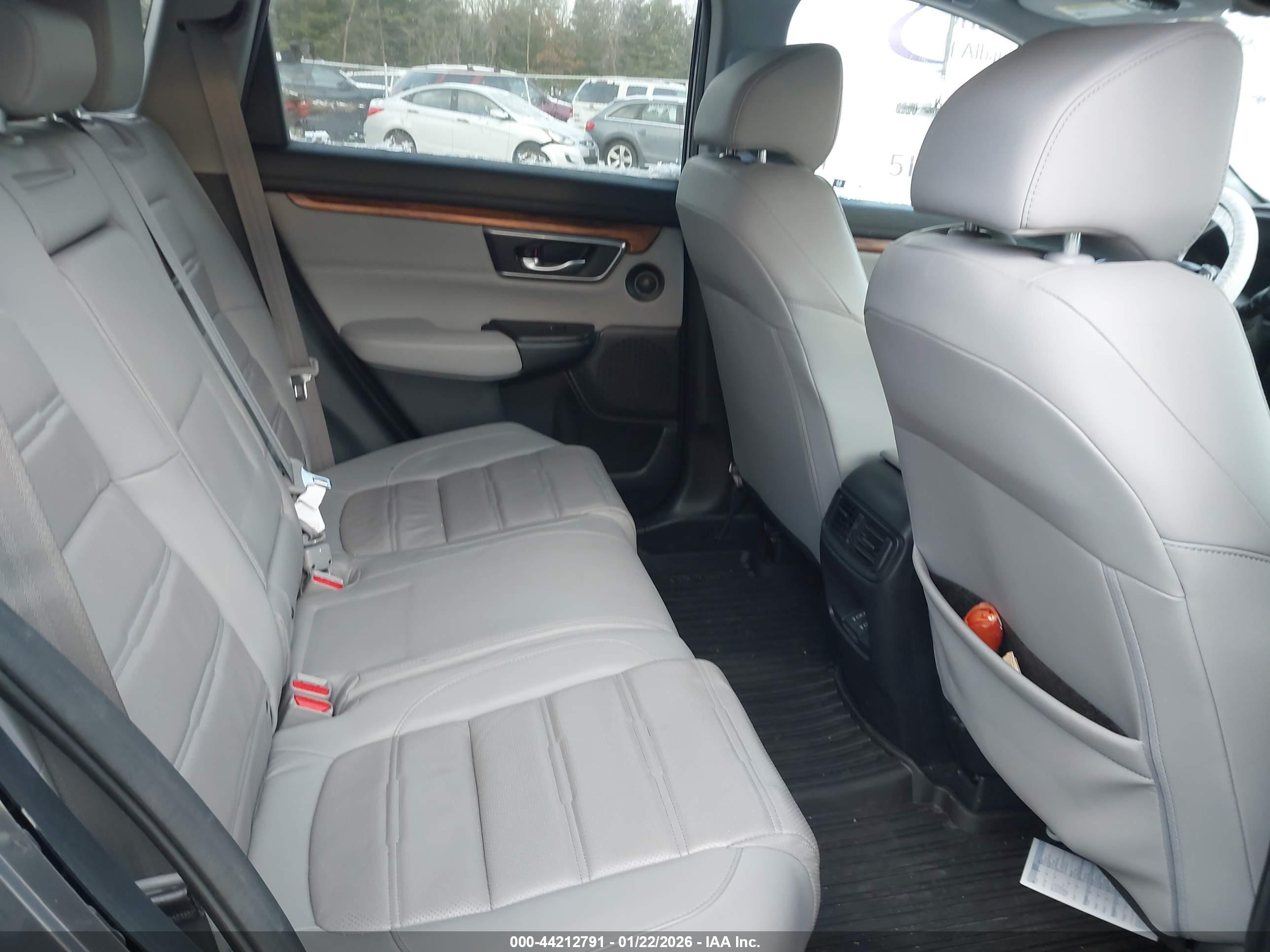 HONDA CR-V image 8