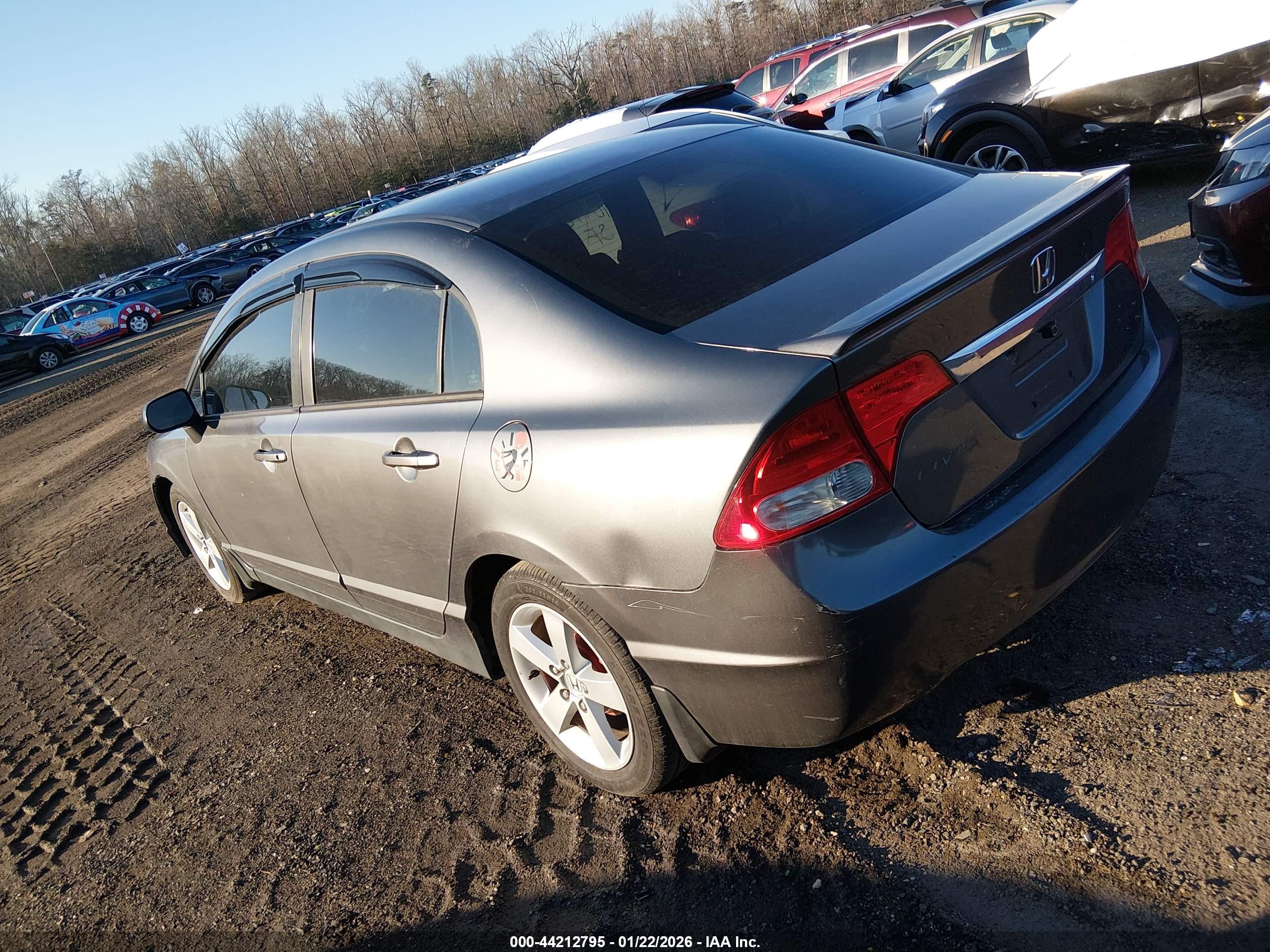 HONDA CIVIC image 3