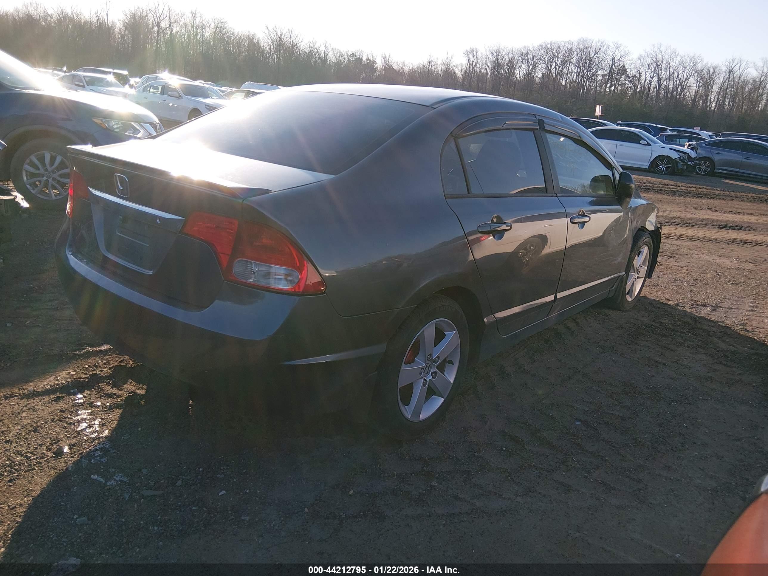 HONDA CIVIC image 4