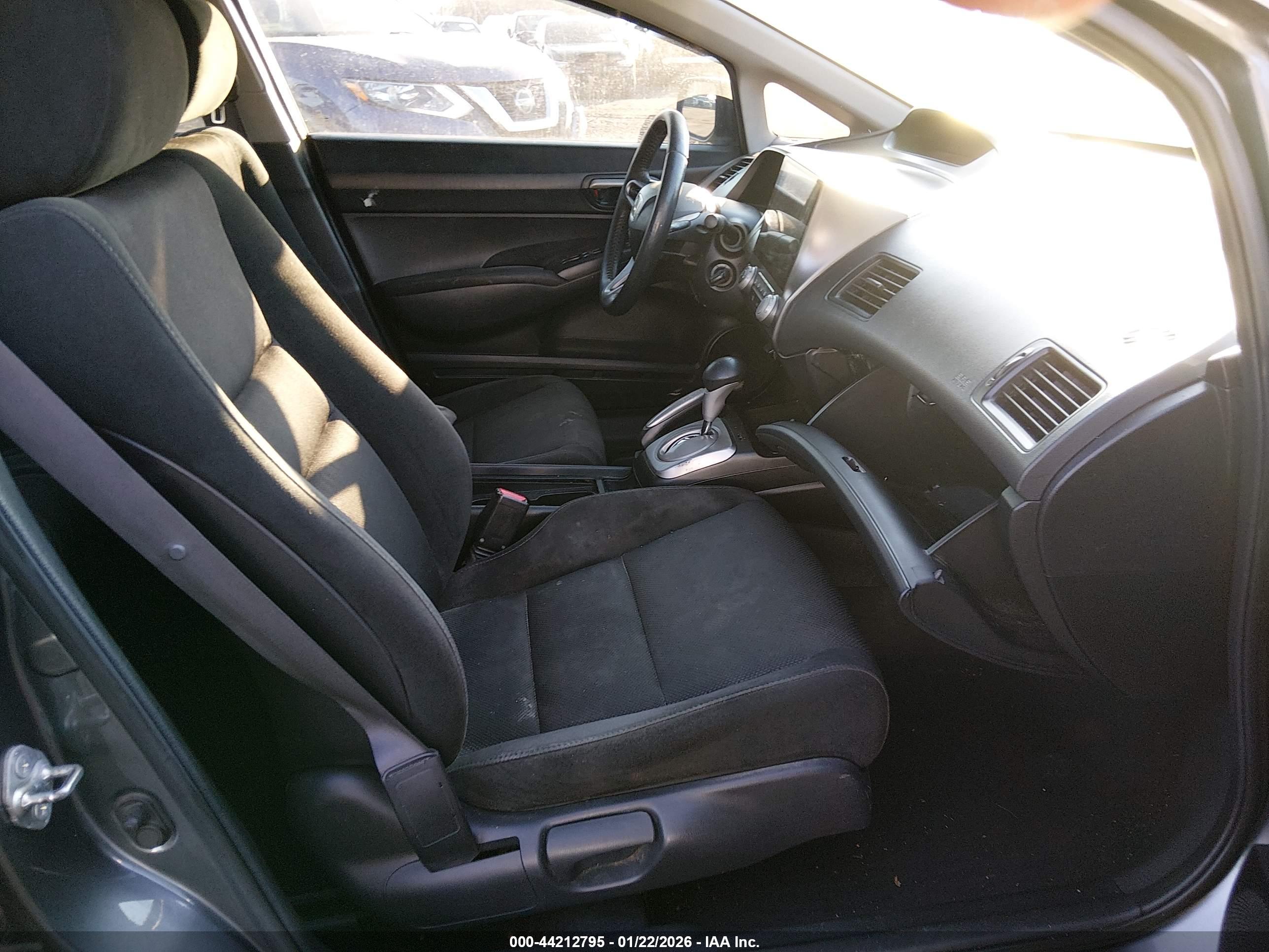 HONDA CIVIC image 5