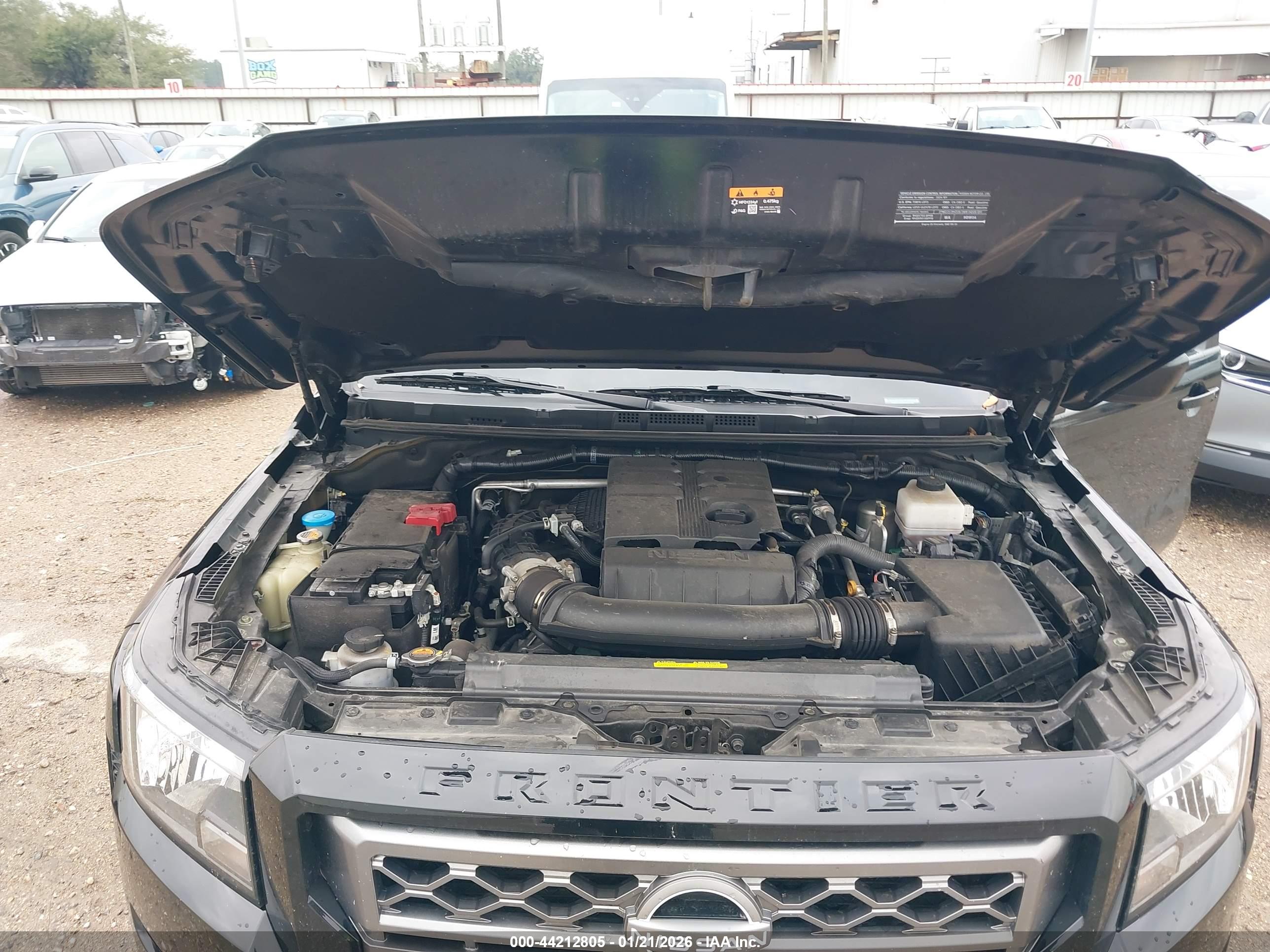 NISSAN FRONTIER image 10