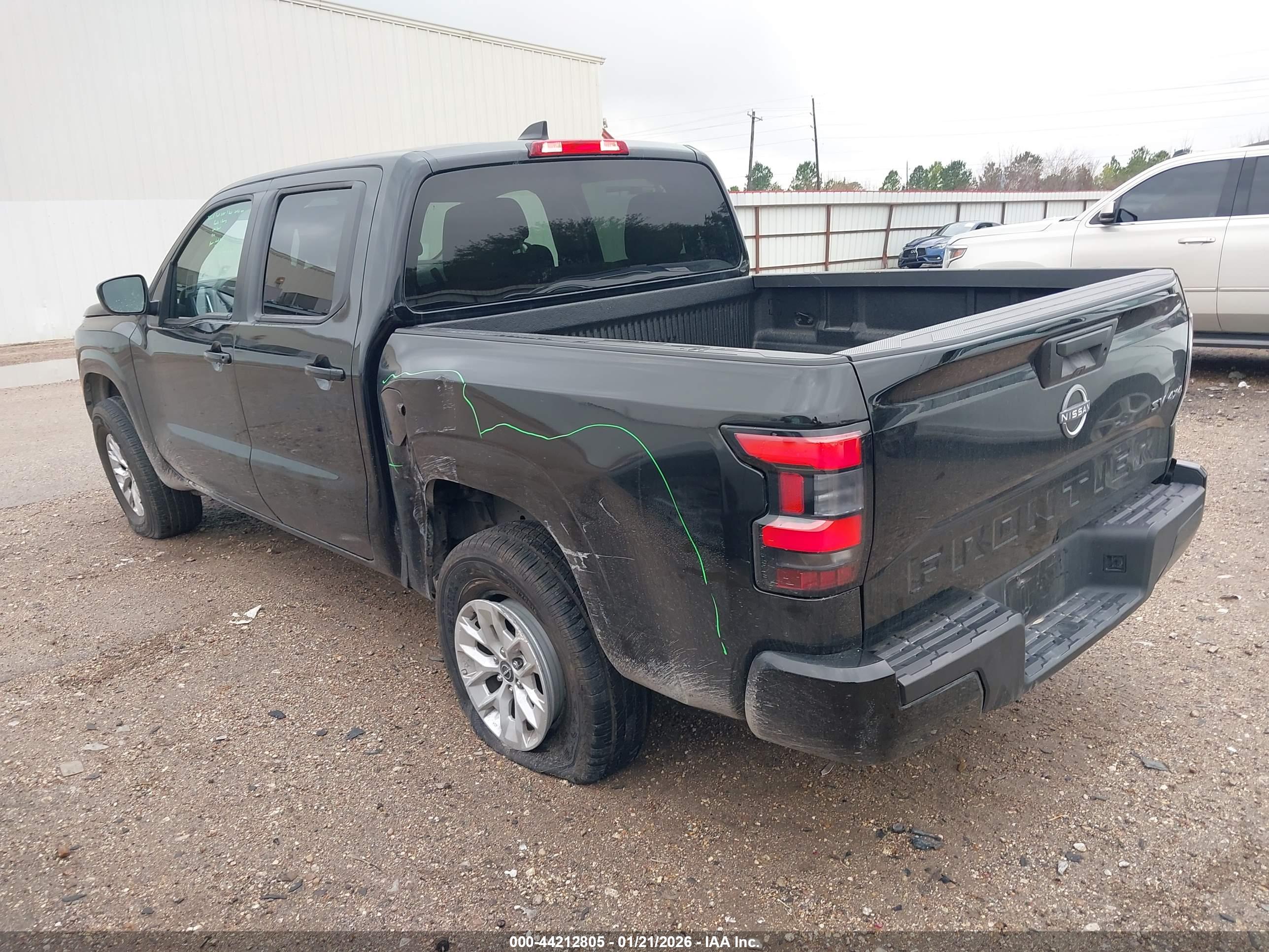 NISSAN FRONTIER image 3