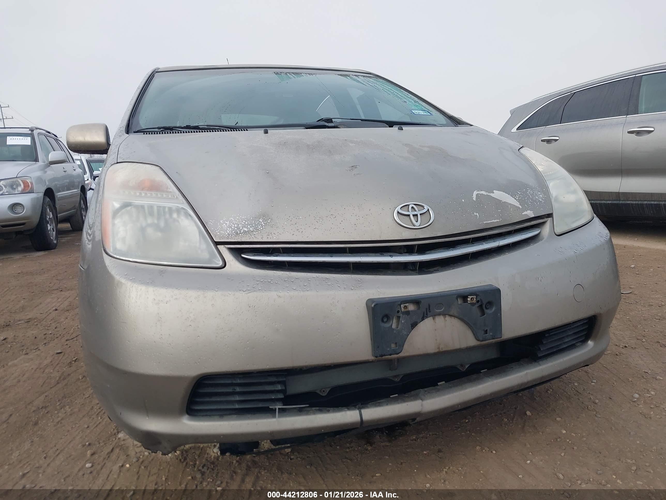 TOYOTA PRIUS image 6