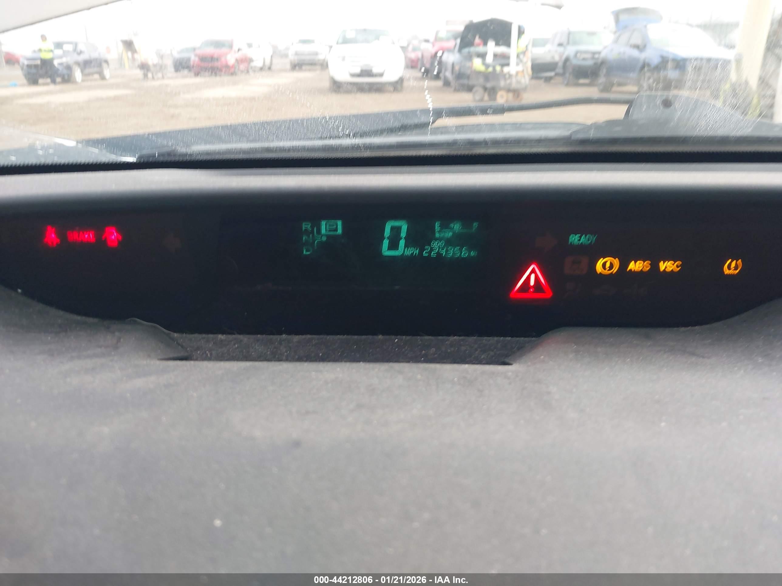 TOYOTA PRIUS image 7