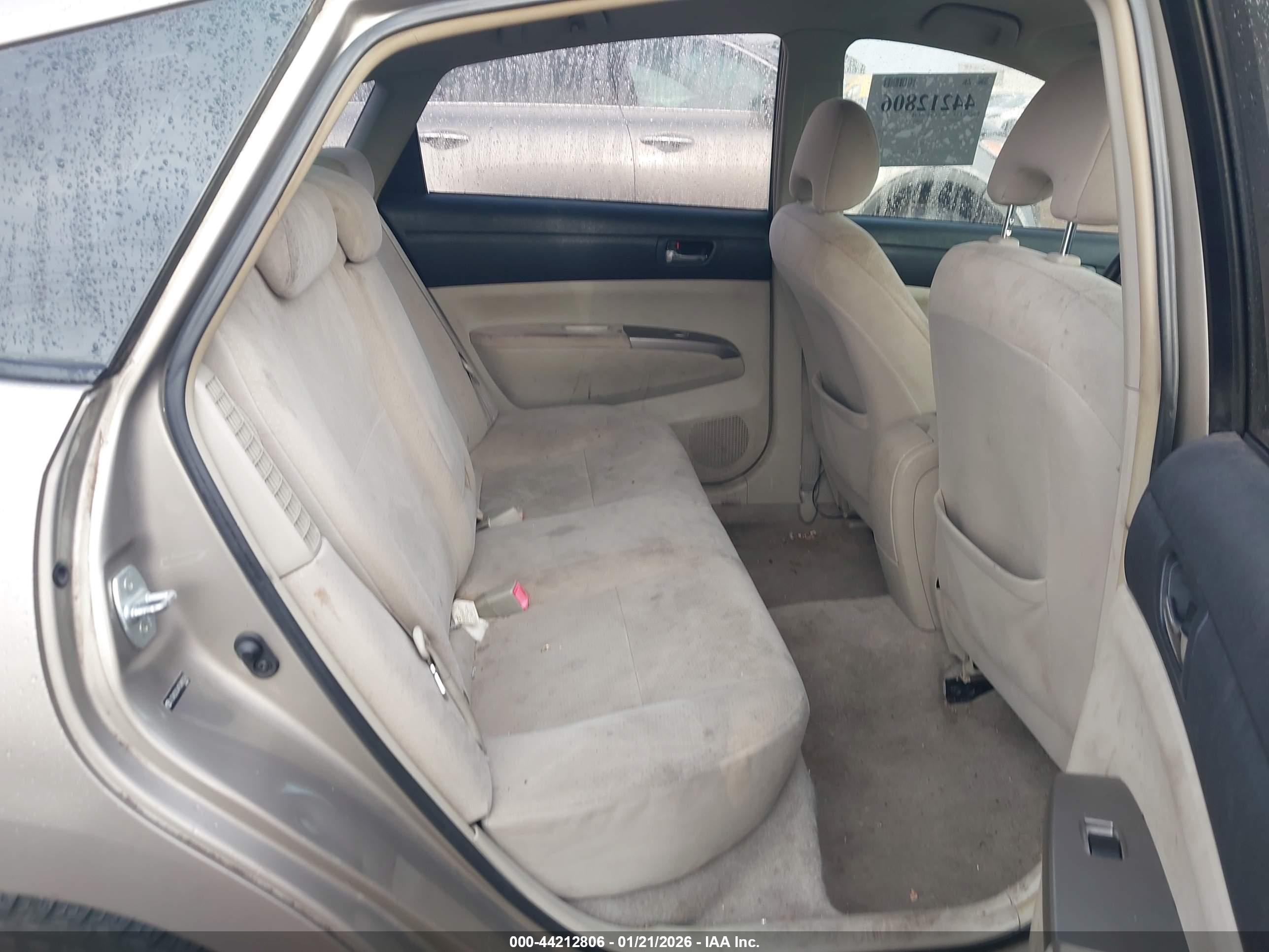 TOYOTA PRIUS image 8