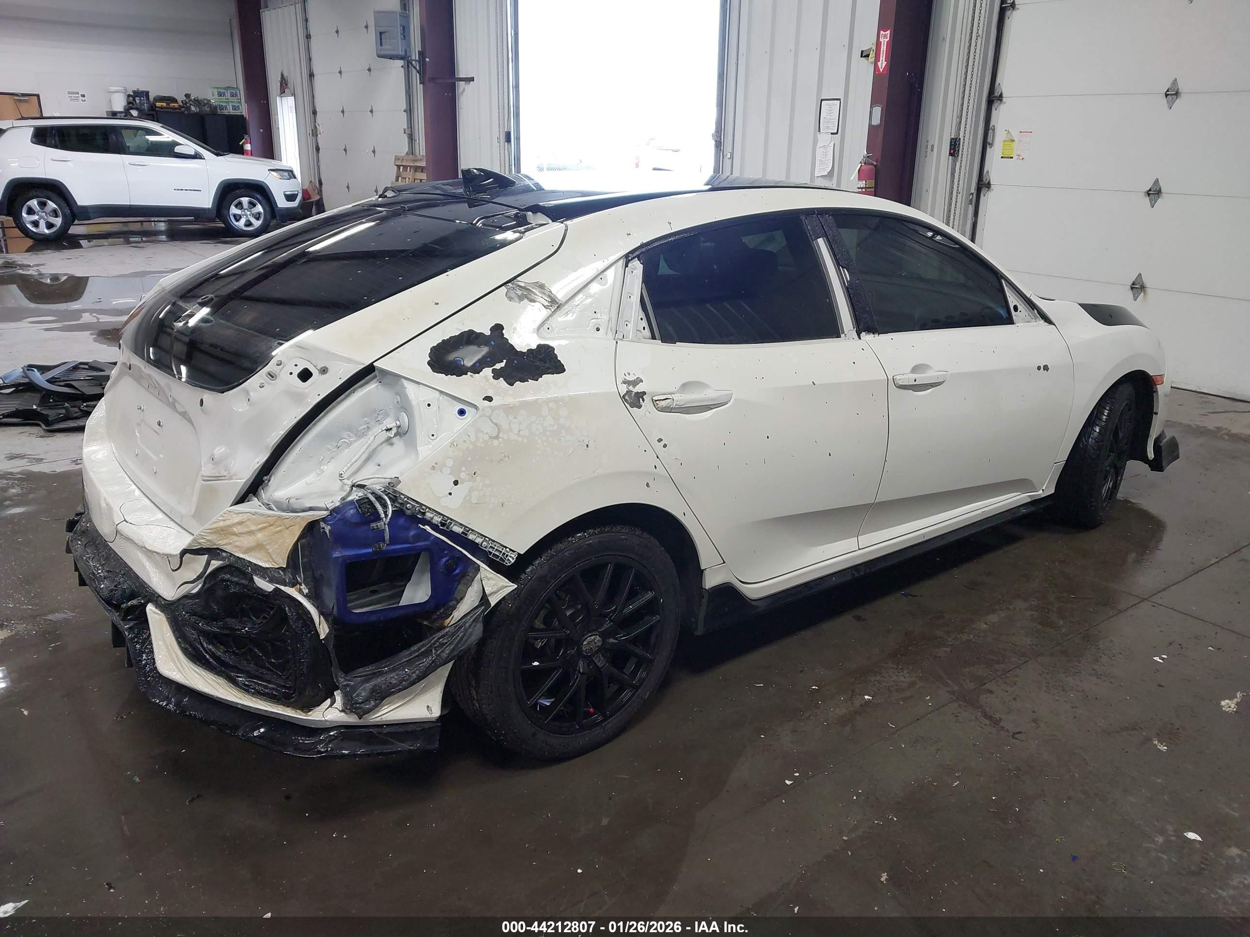HONDA CIVIC image 4