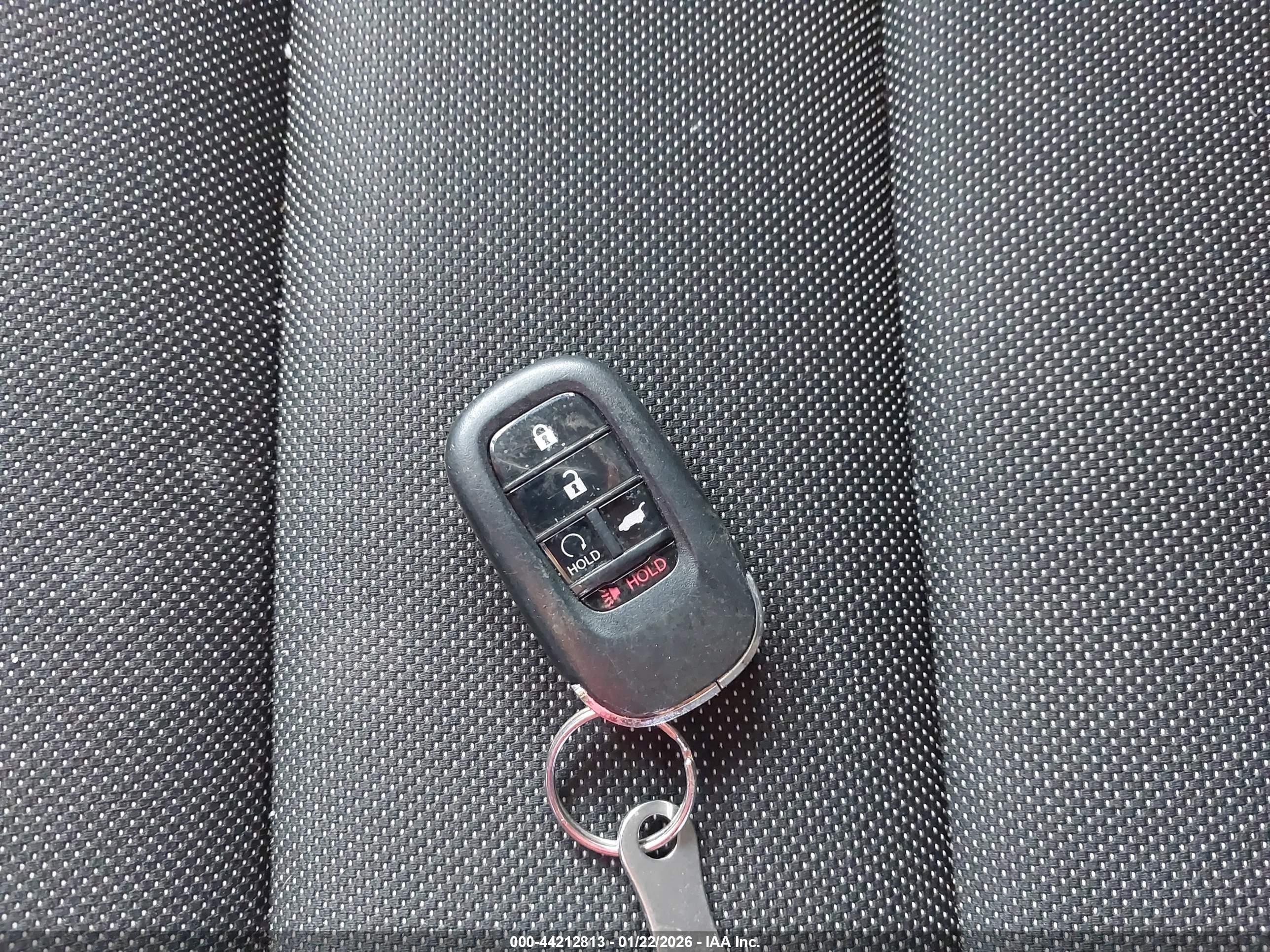 HONDA CR-V image 11