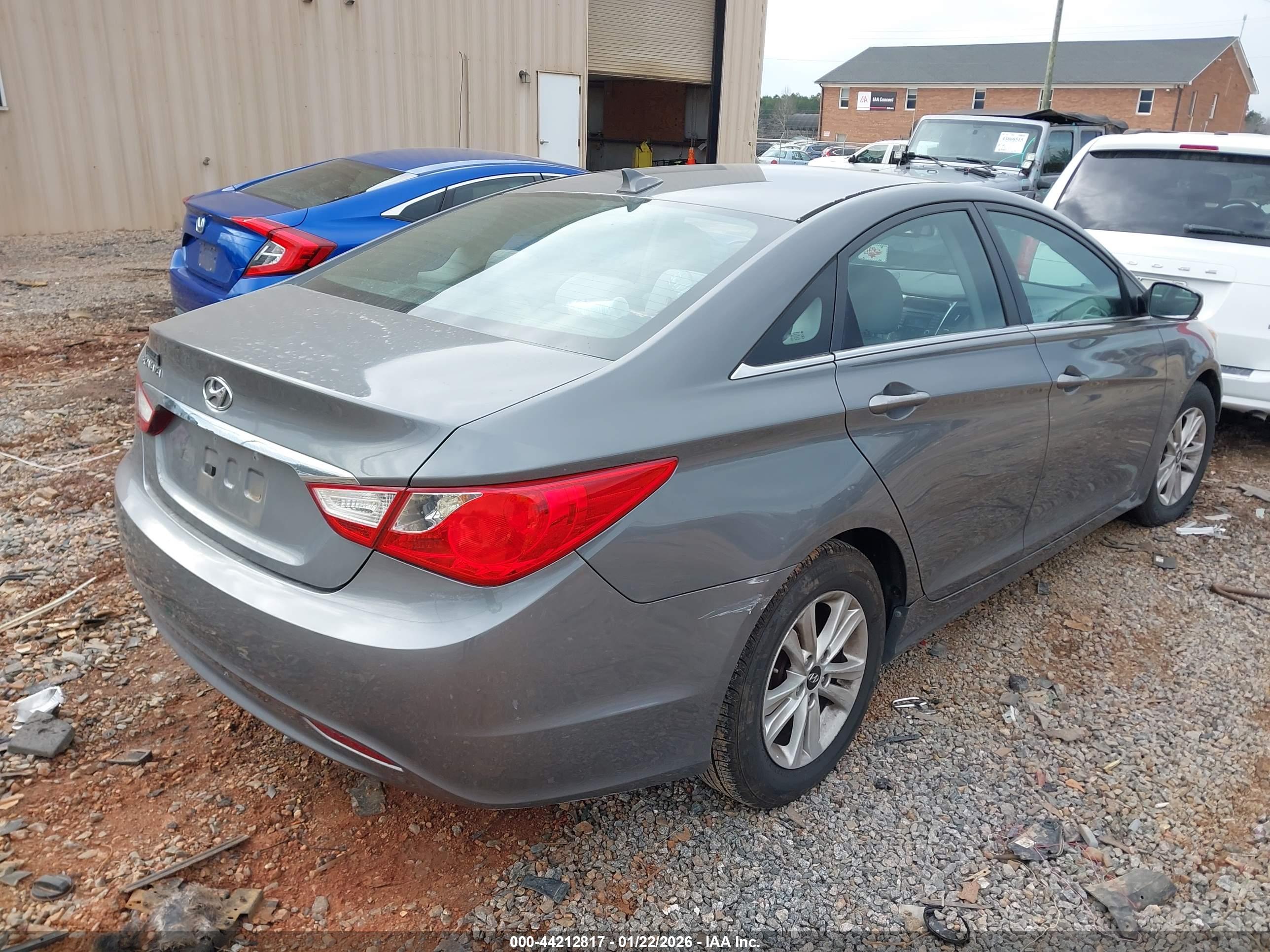 HYUNDAI SONATA image 4