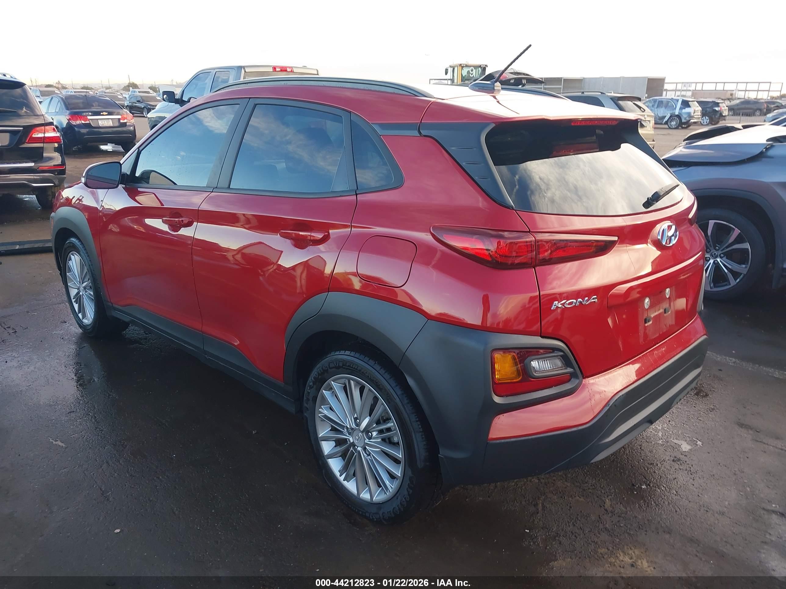 HYUNDAI KONA image 3