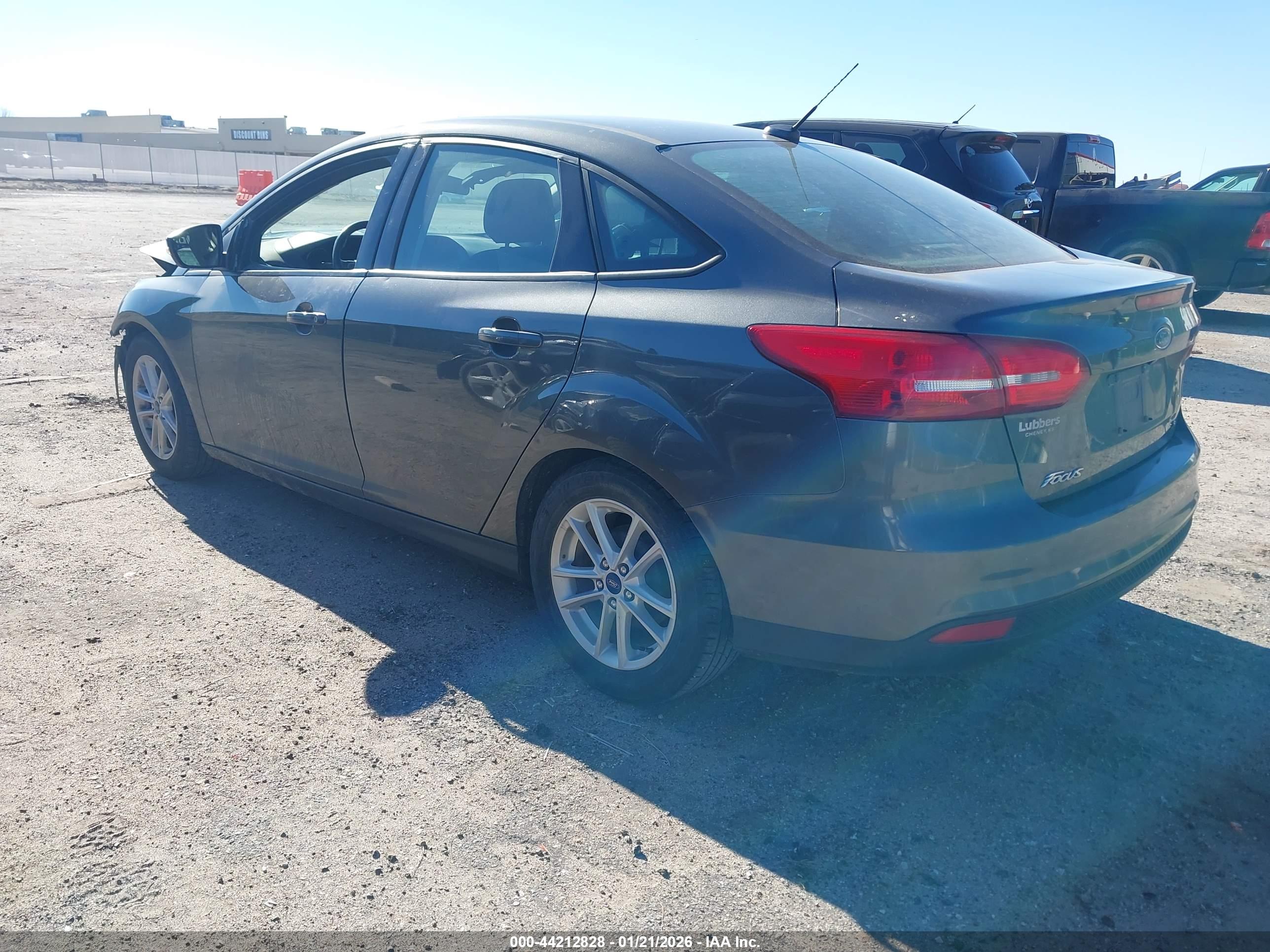FORD FOCUS image 3