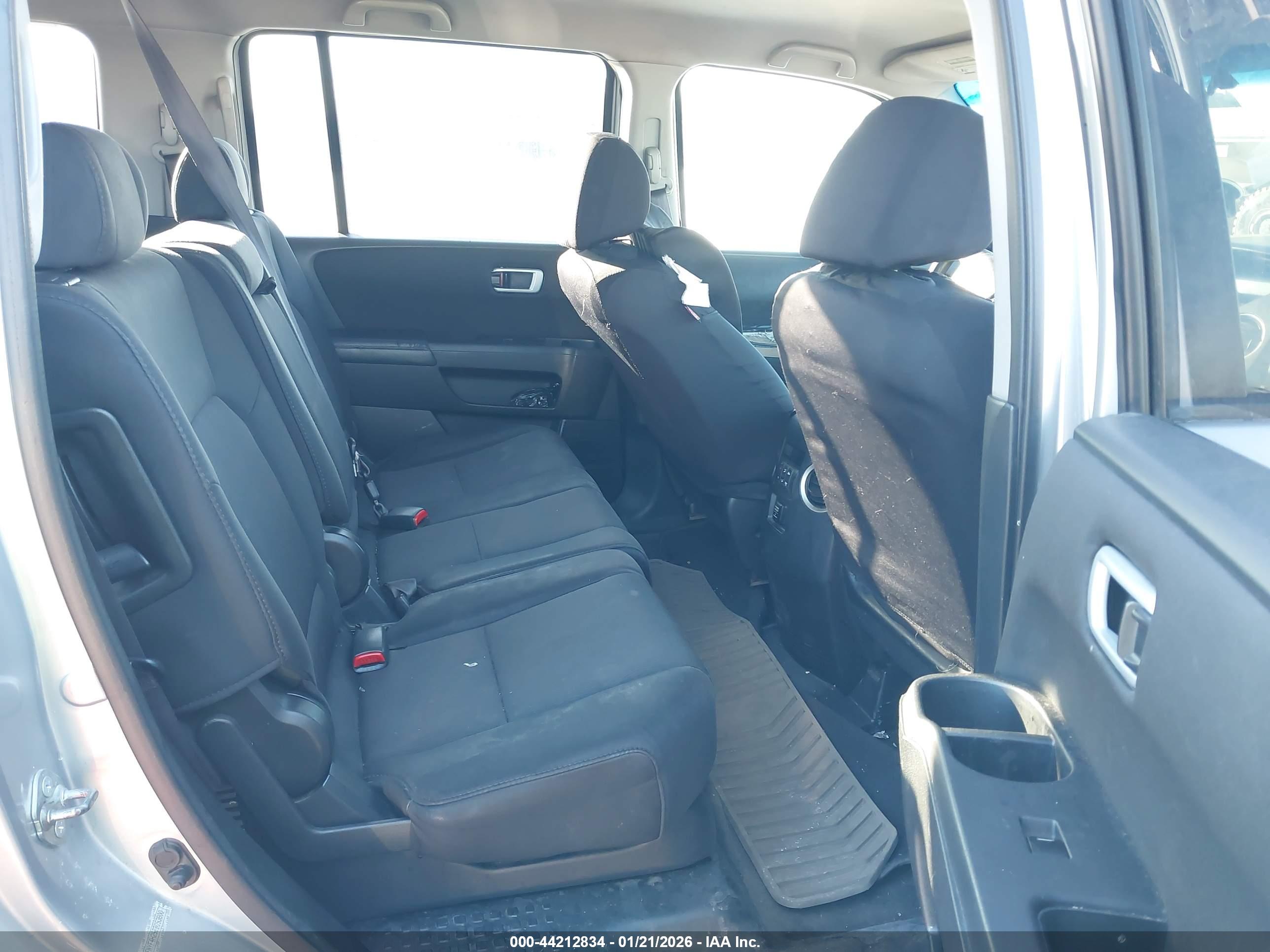 HONDA PILOT image 8