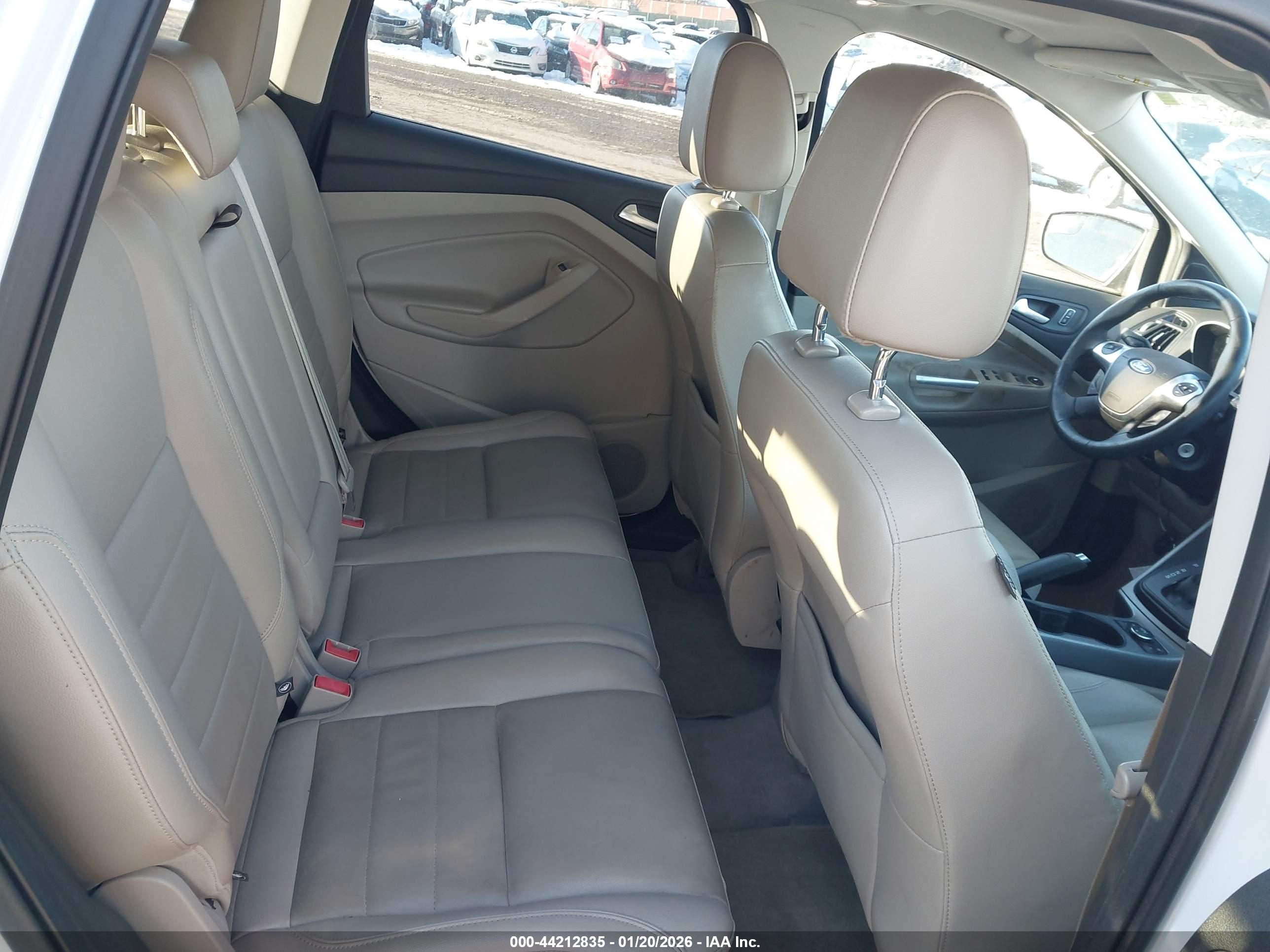 FORD ESCAPE image 8