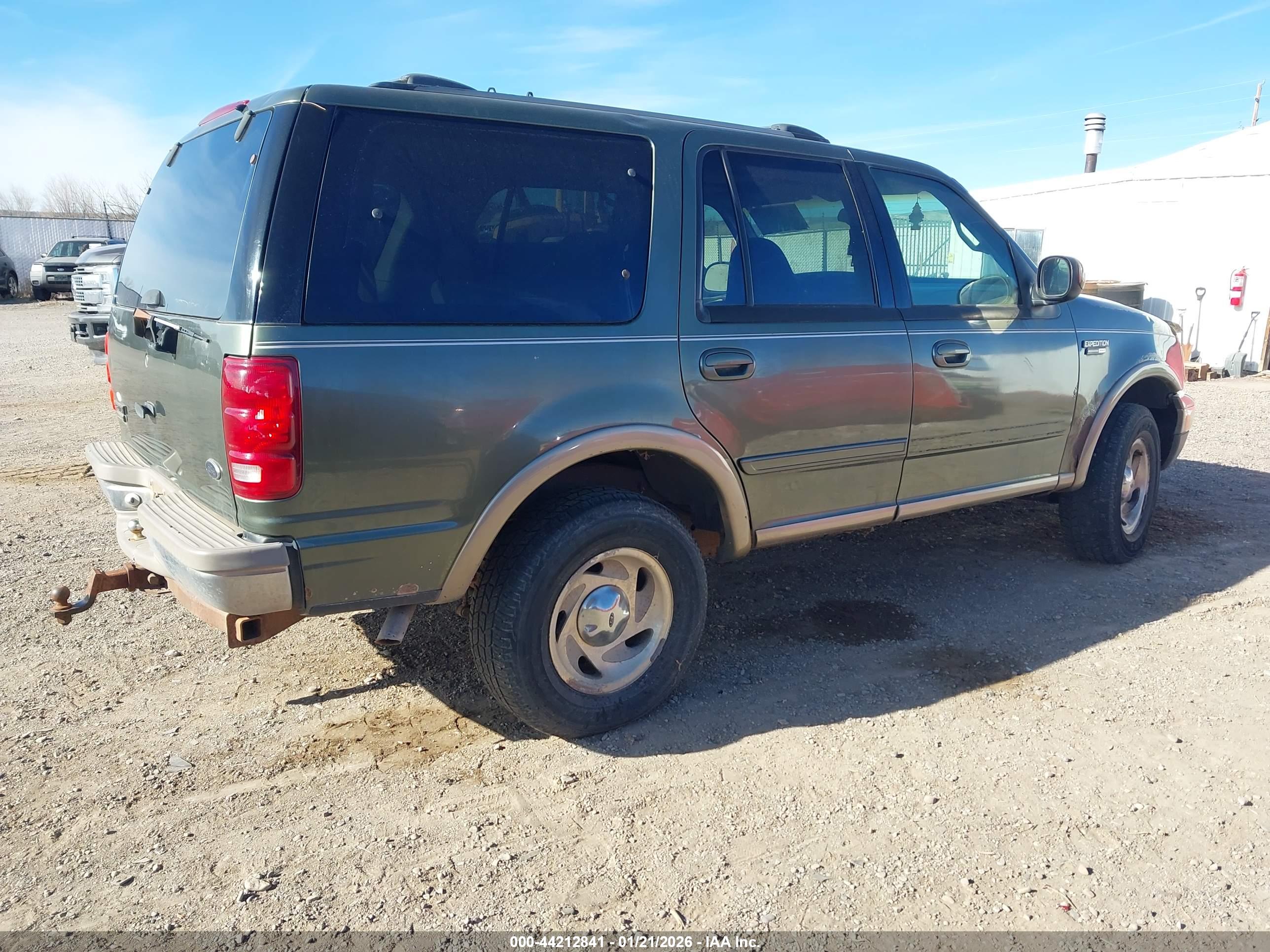 FORD EXPEDITION image 4