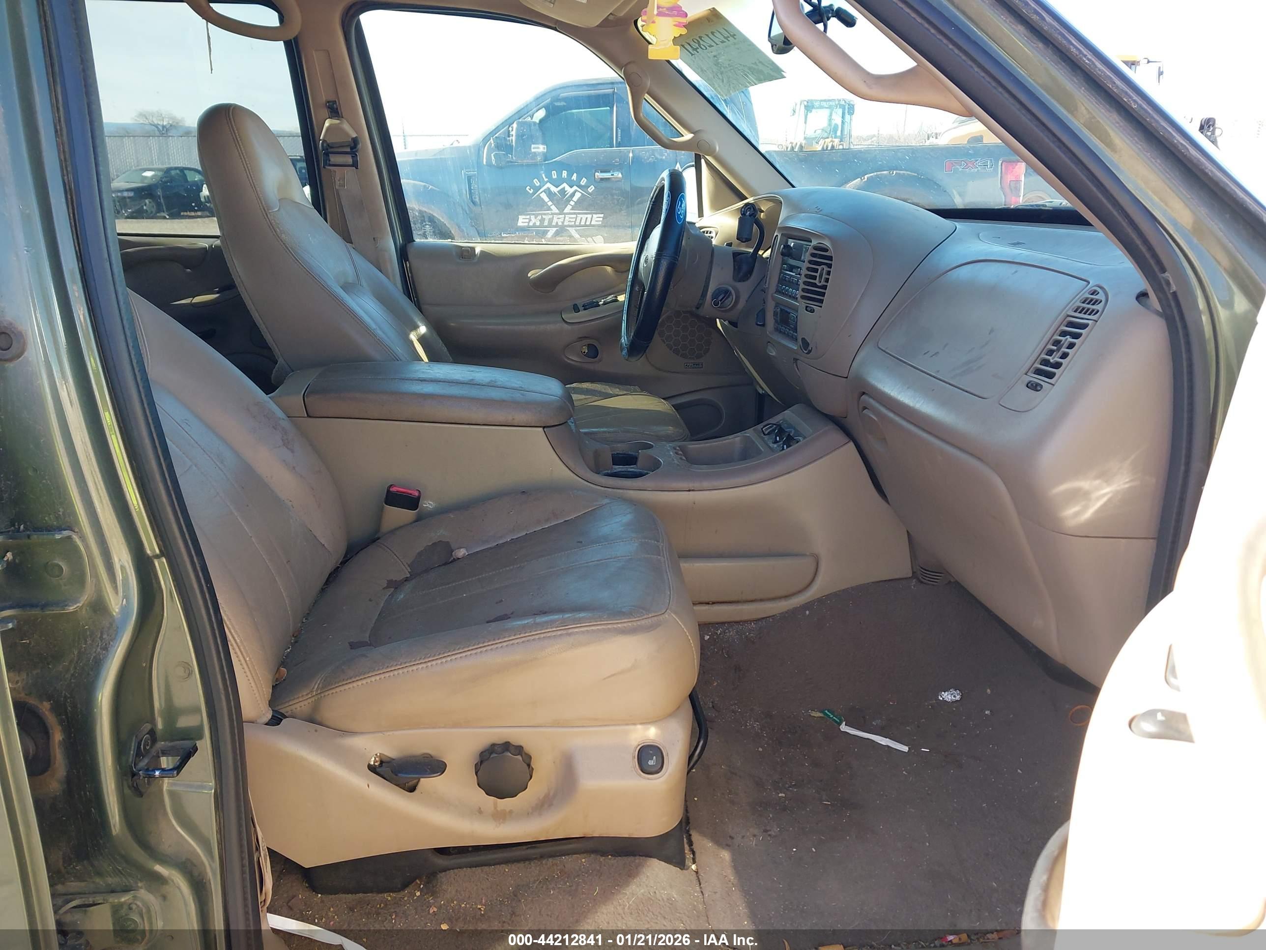 FORD EXPEDITION image 5