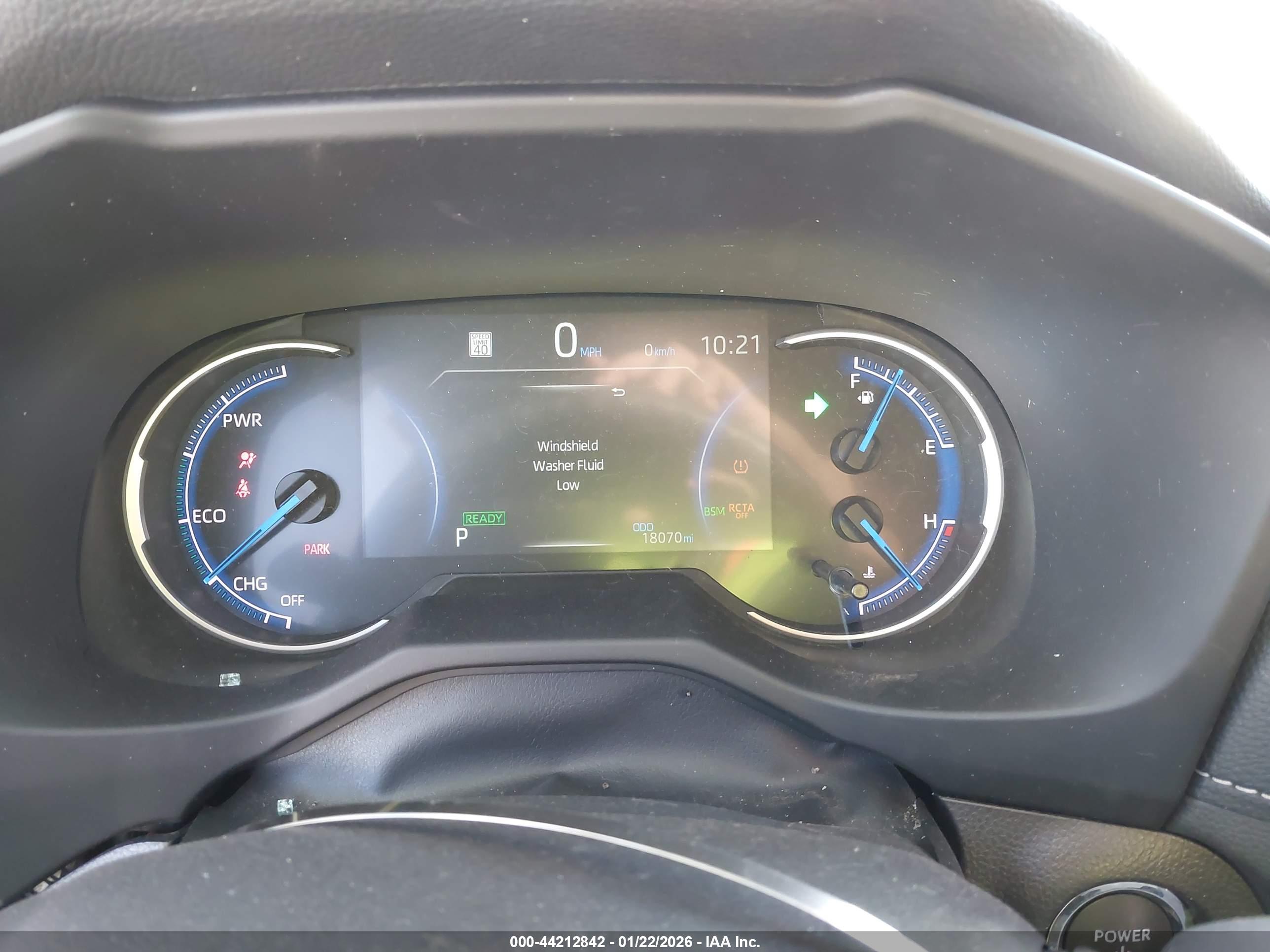 TOYOTA RAV4 image 7