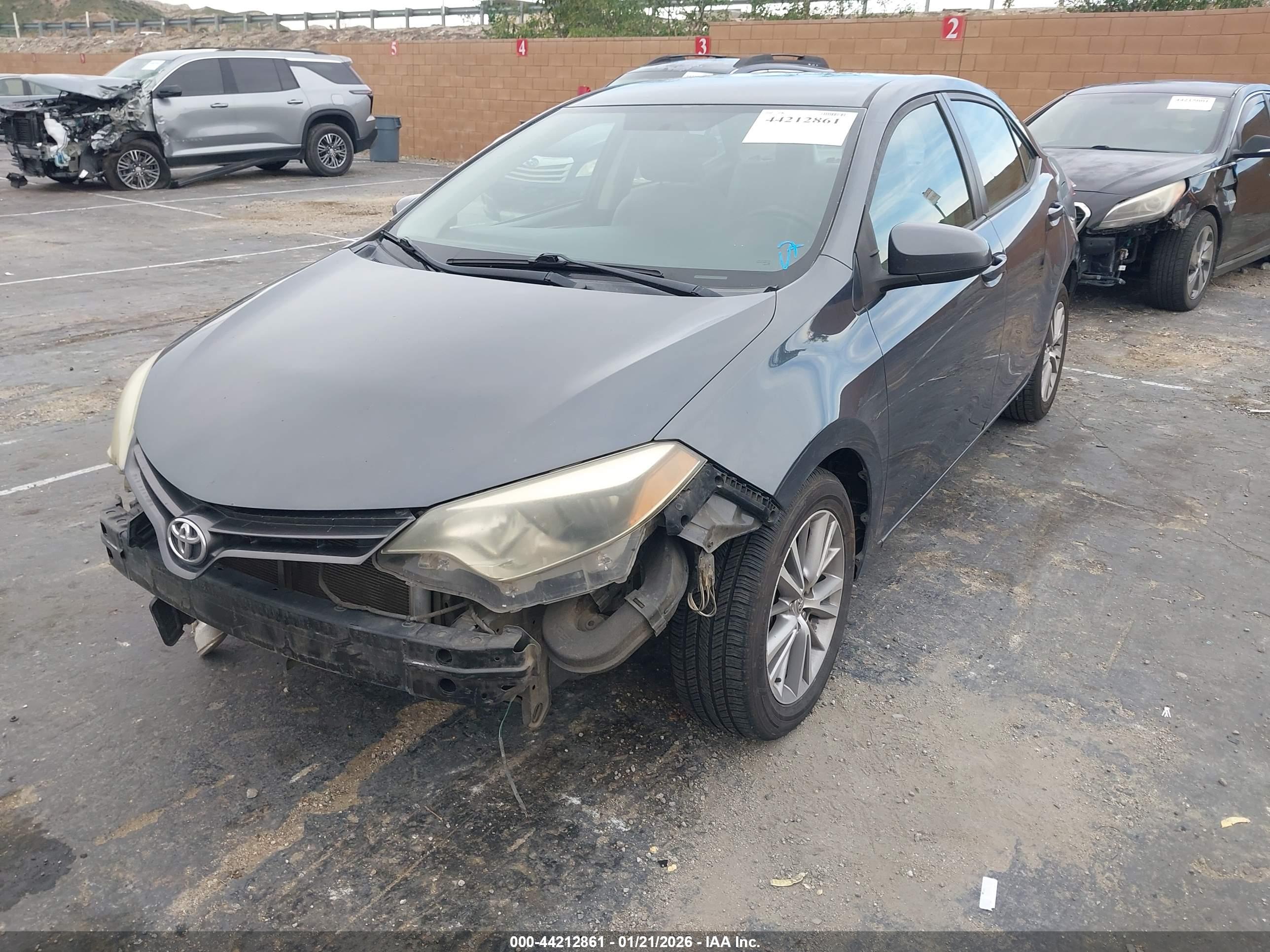 TOYOTA COROLLA image 2