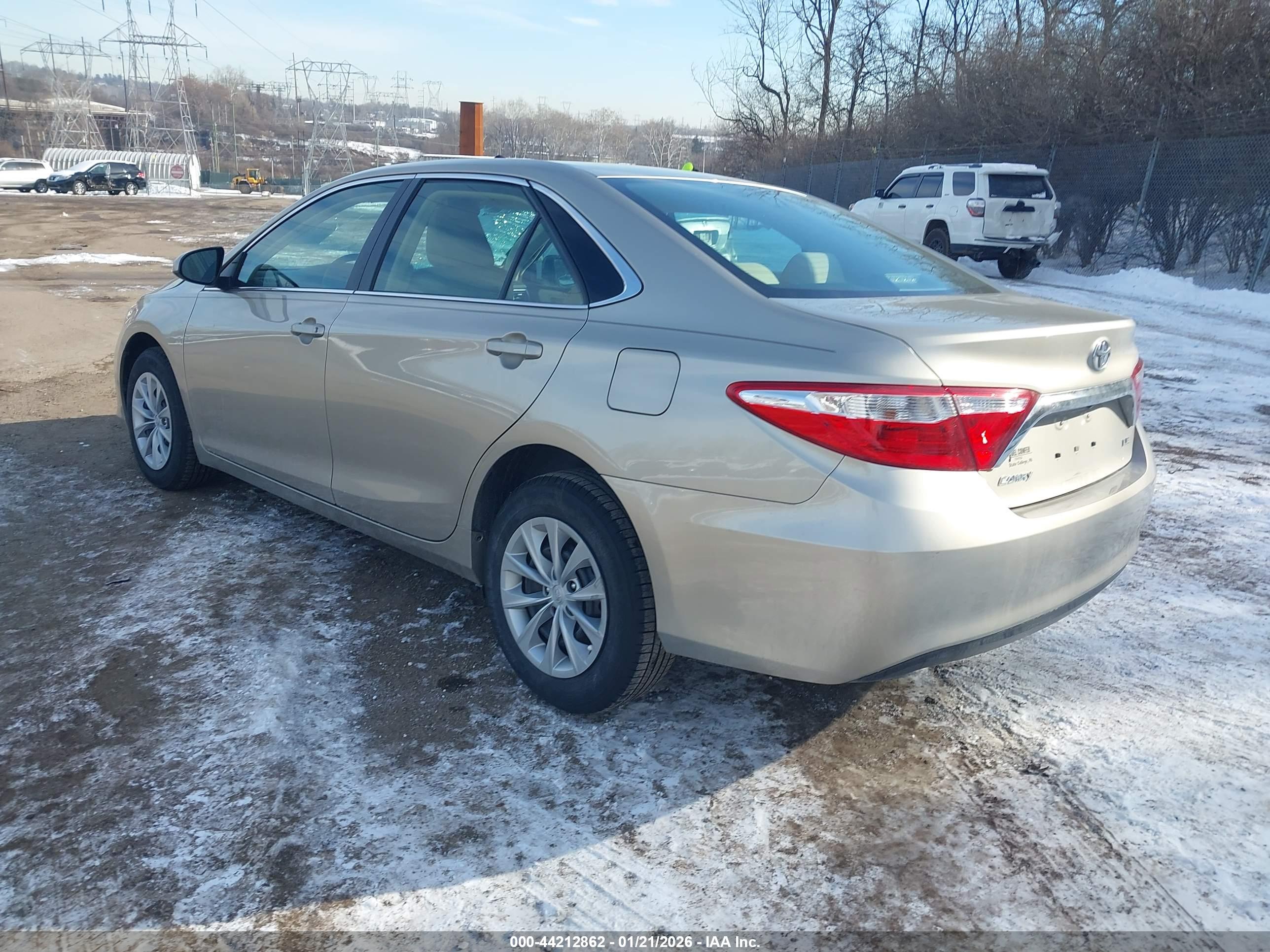 TOYOTA CAMRY image 3