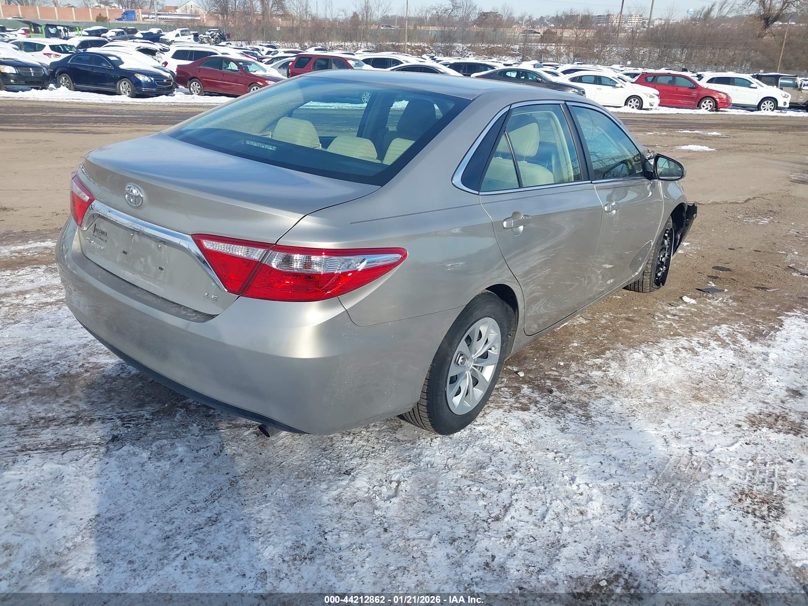 TOYOTA CAMRY image 4