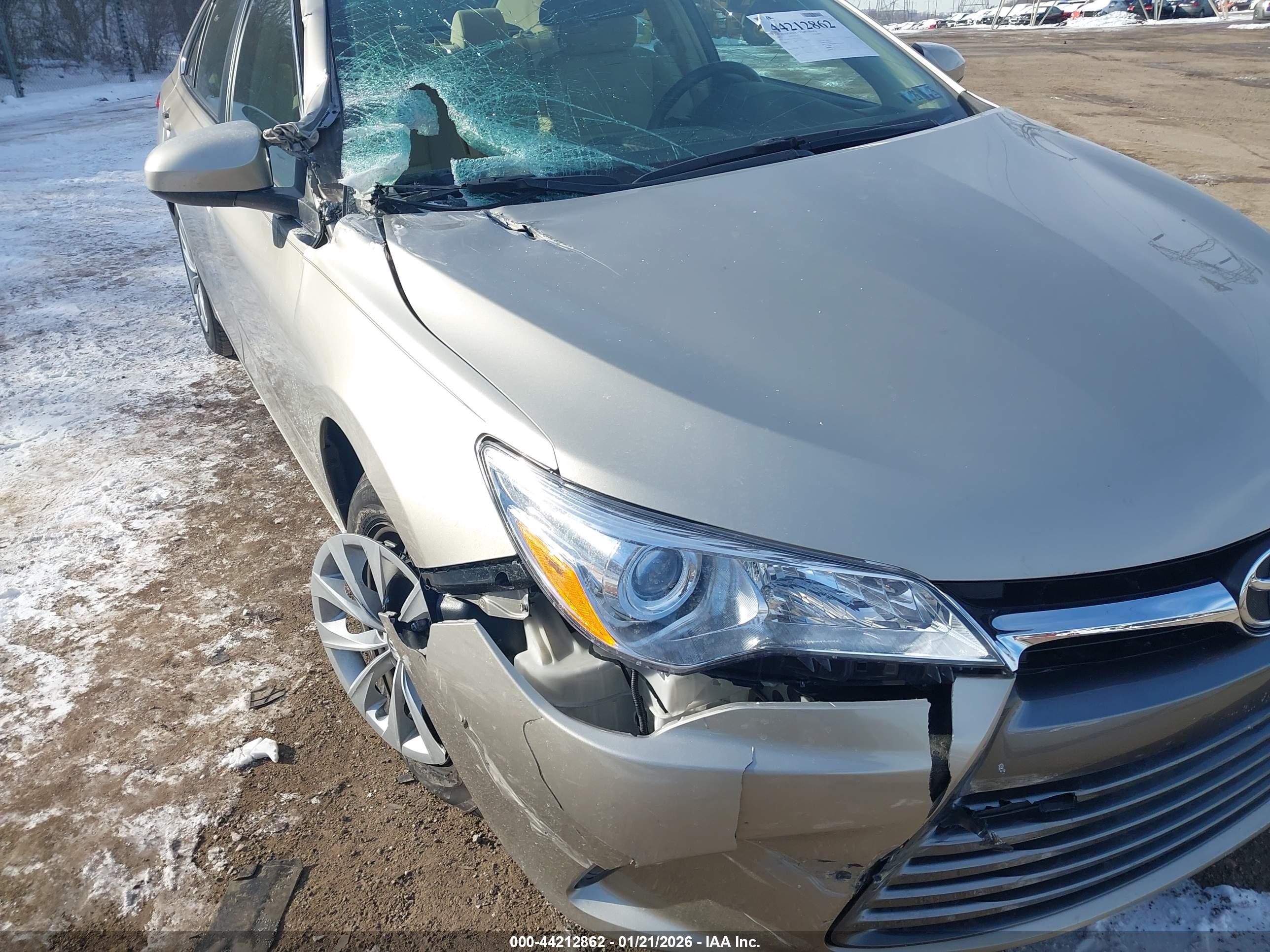 TOYOTA CAMRY image 6