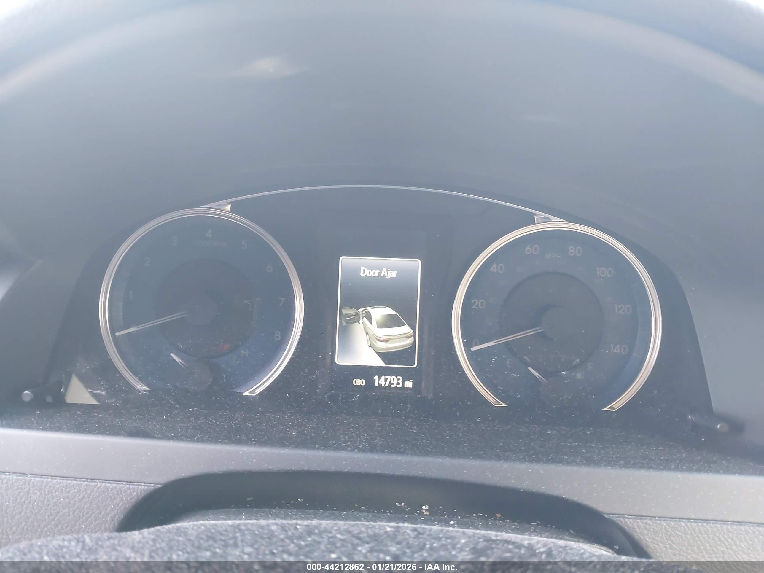 TOYOTA CAMRY image 7