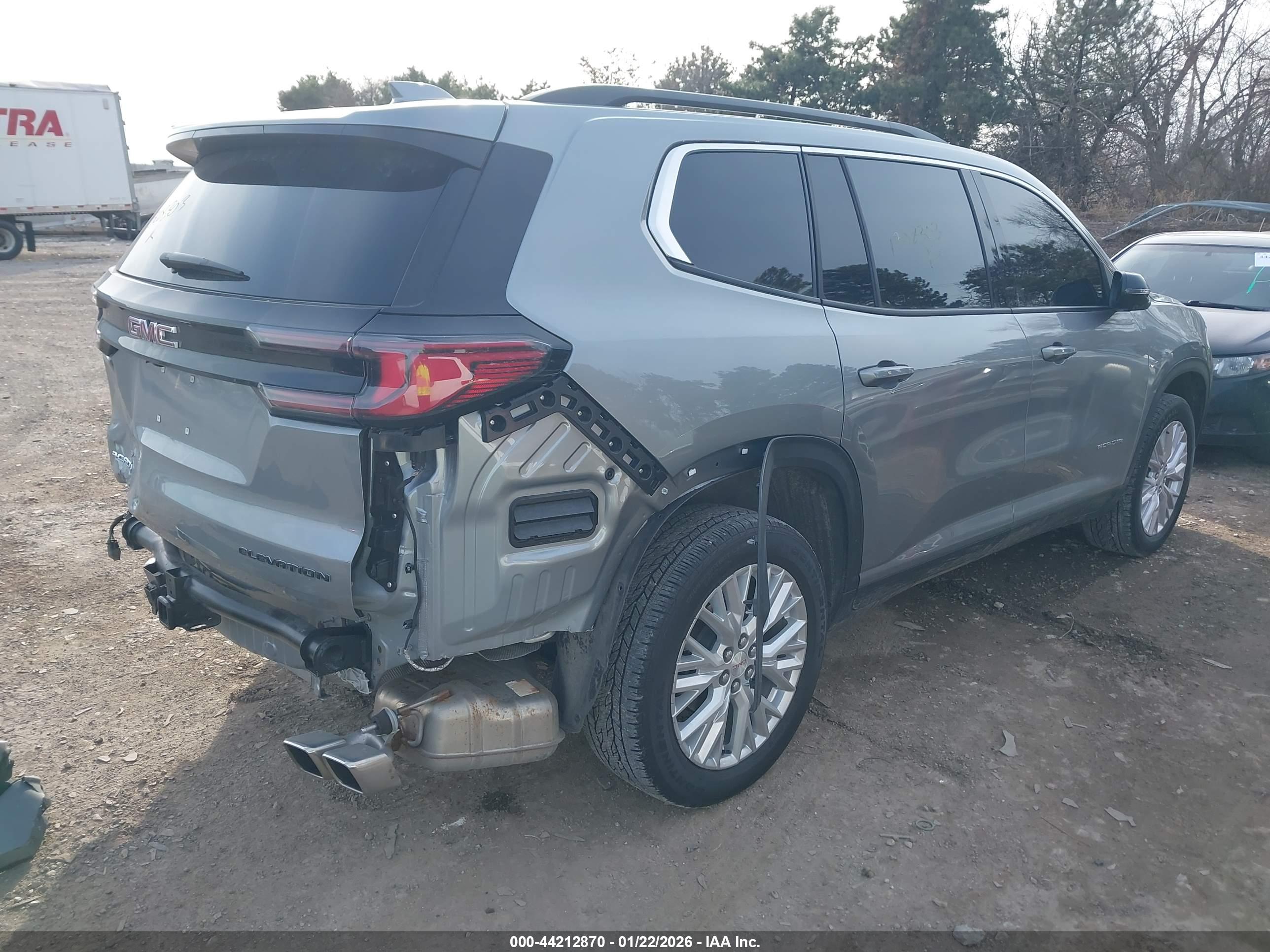 GMC ACADIA image 4