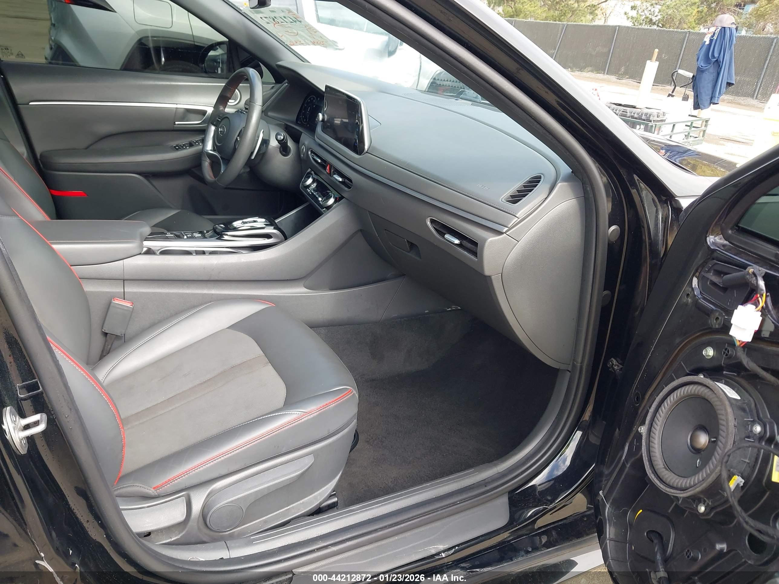 HYUNDAI SONATA image 5