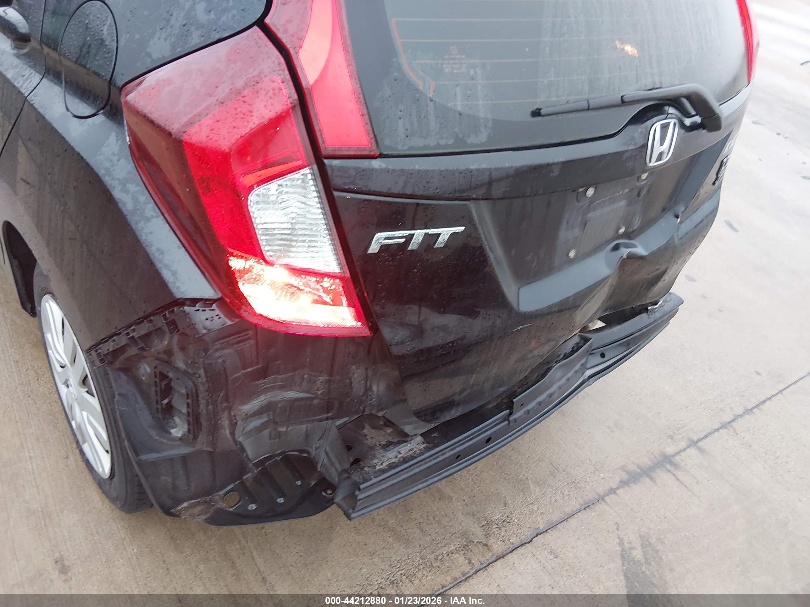 HONDA FIT image 6