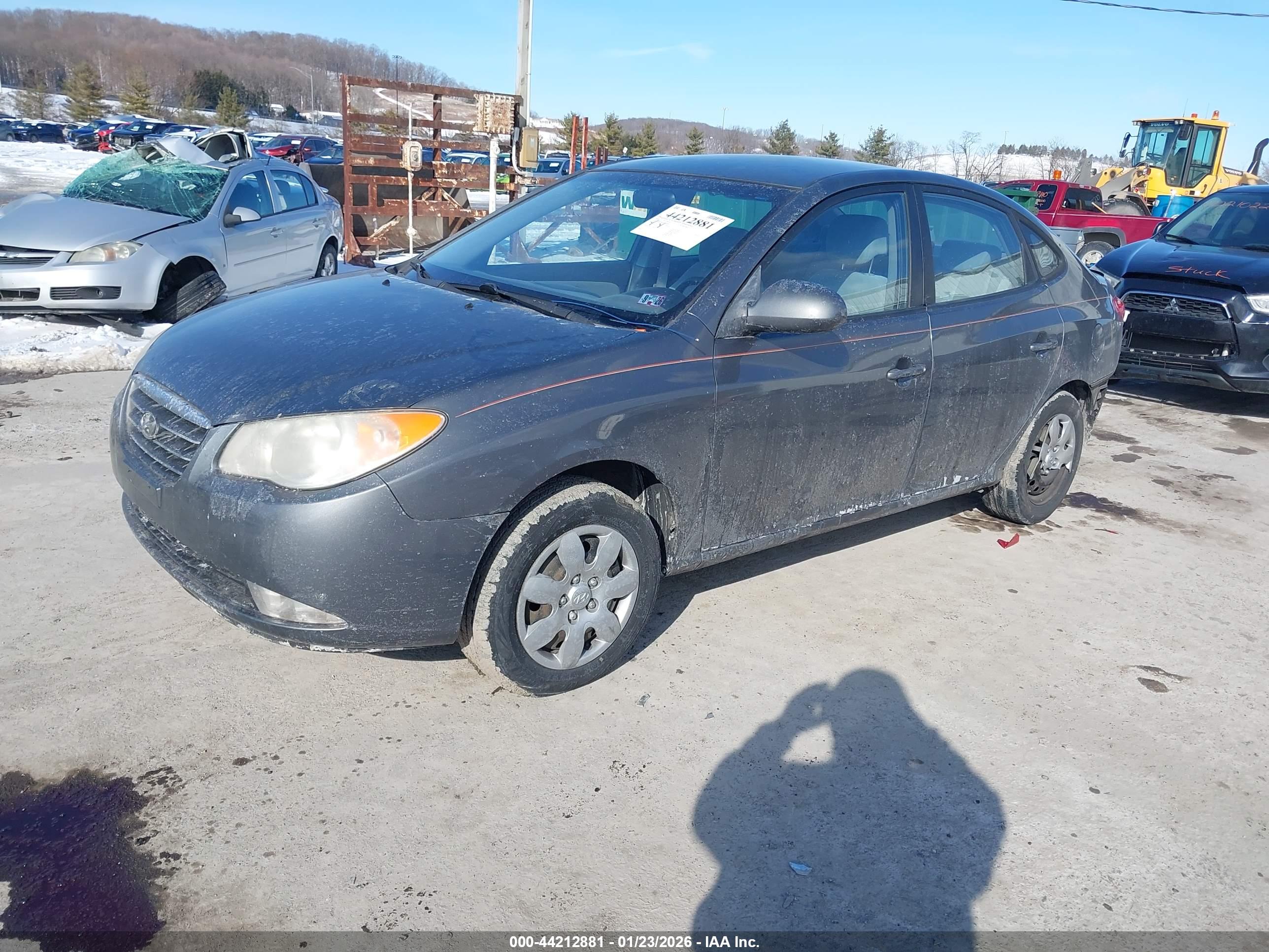 HYUNDAI ELANTRA image 2