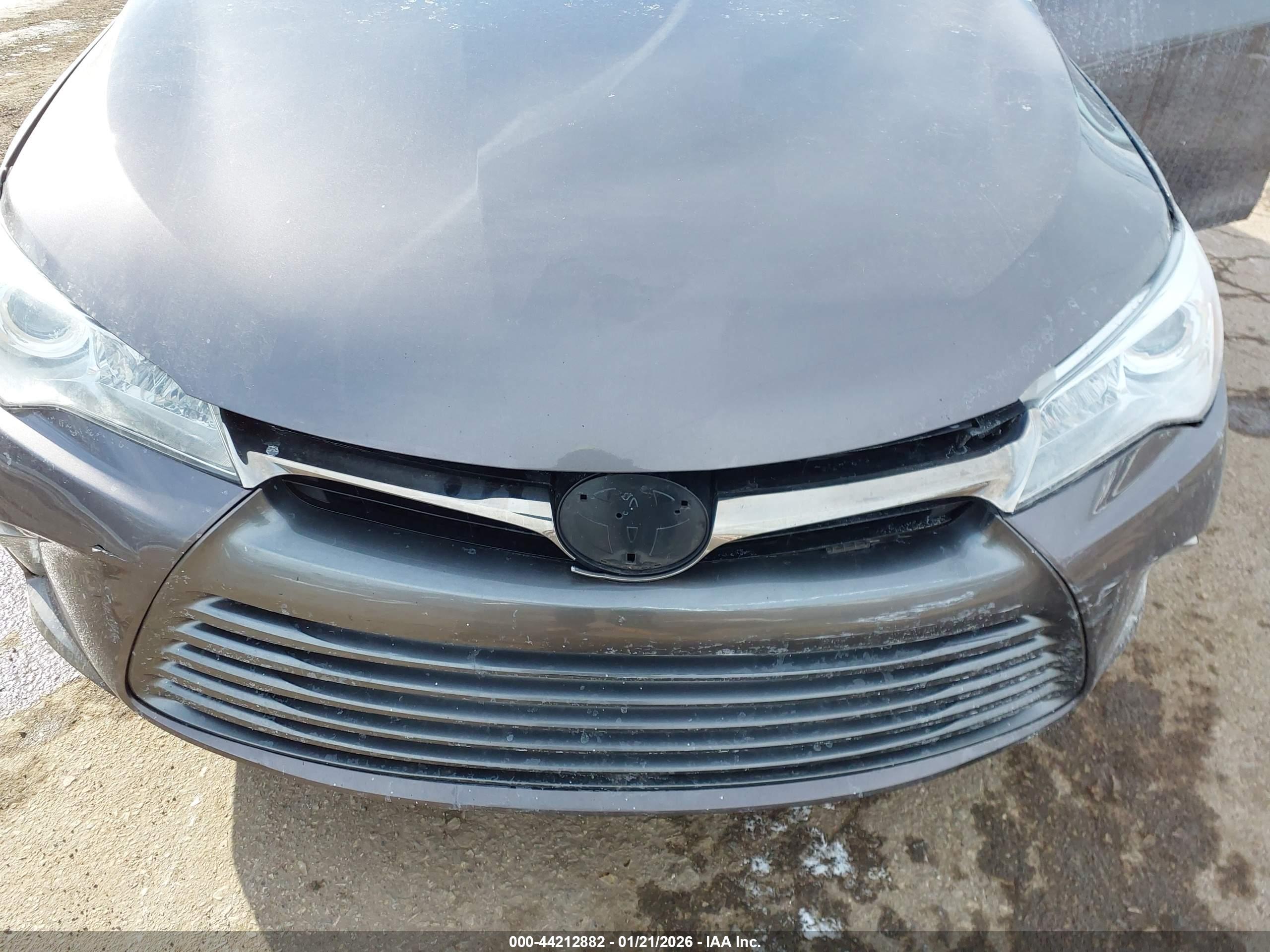 TOYOTA CAMRY image 10