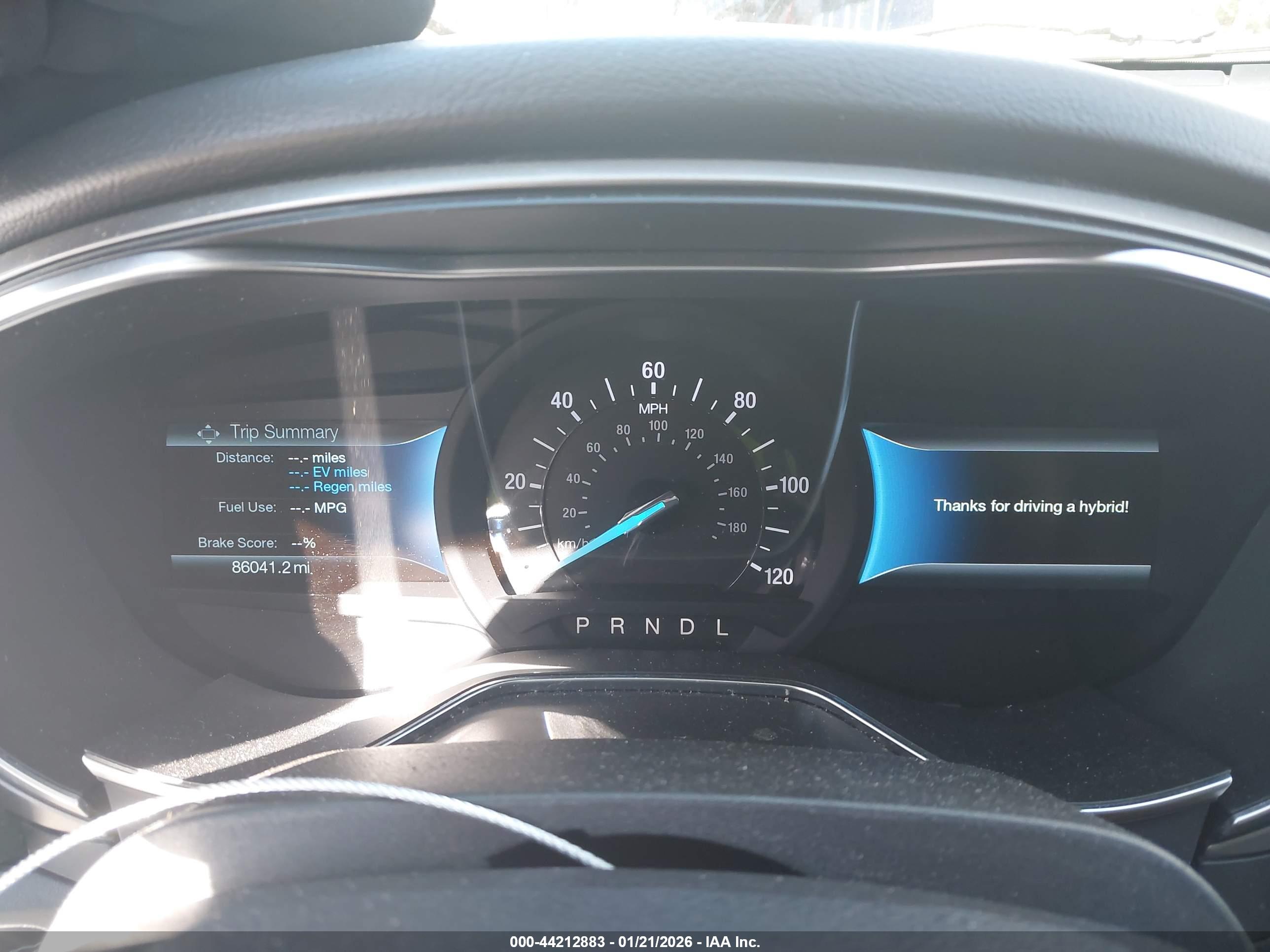 FORD FUSION image 7