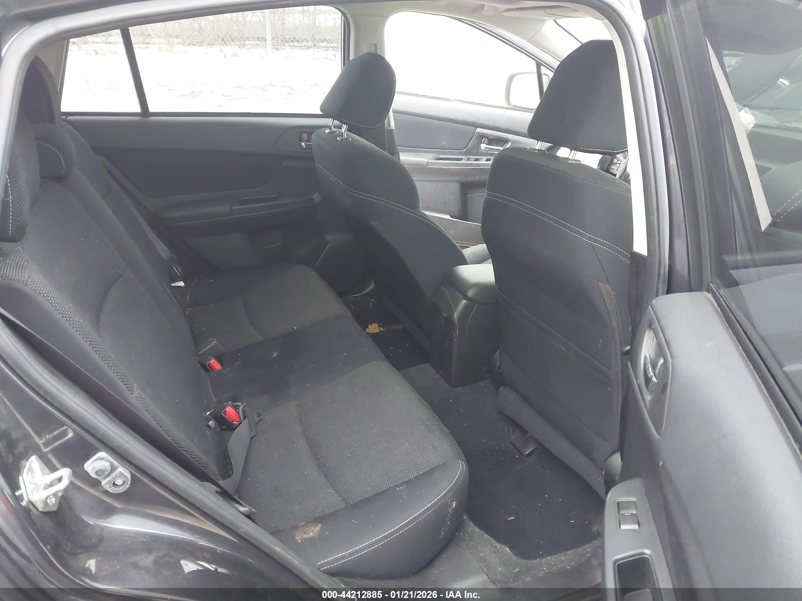 SUBARU XV image 8