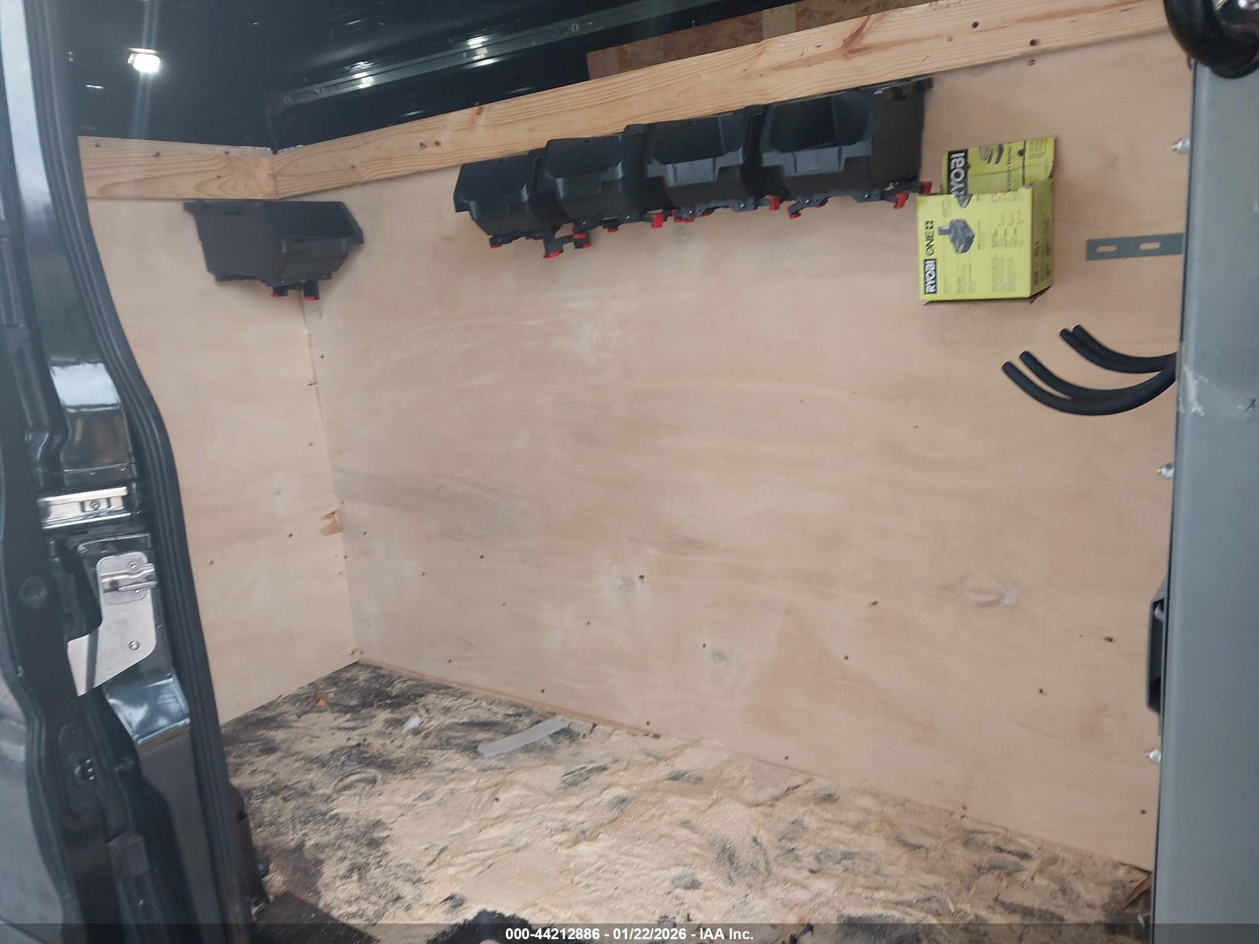 FORD TRANSIT-250 image 8