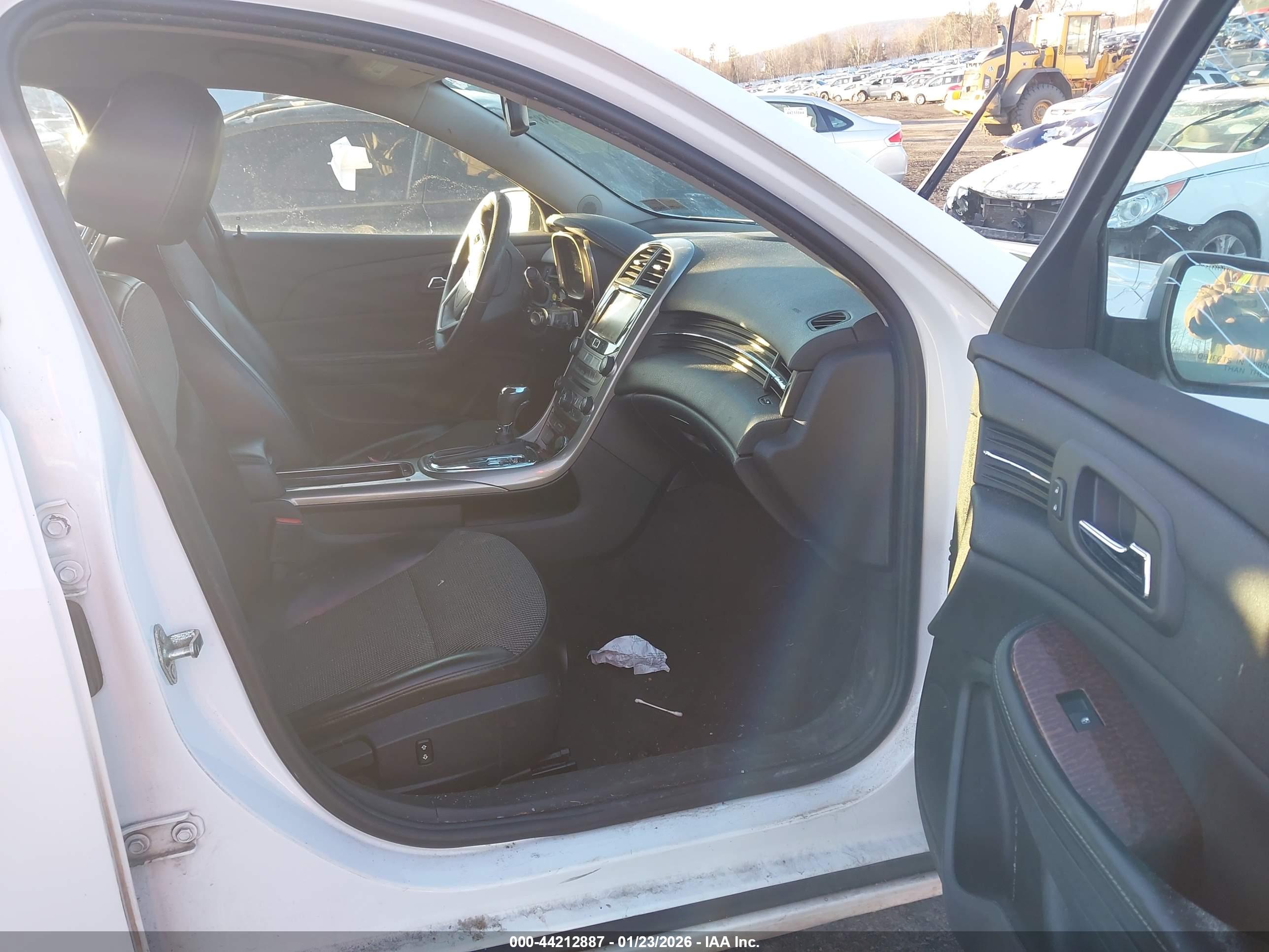 CHEVROLET MALIBU image 5