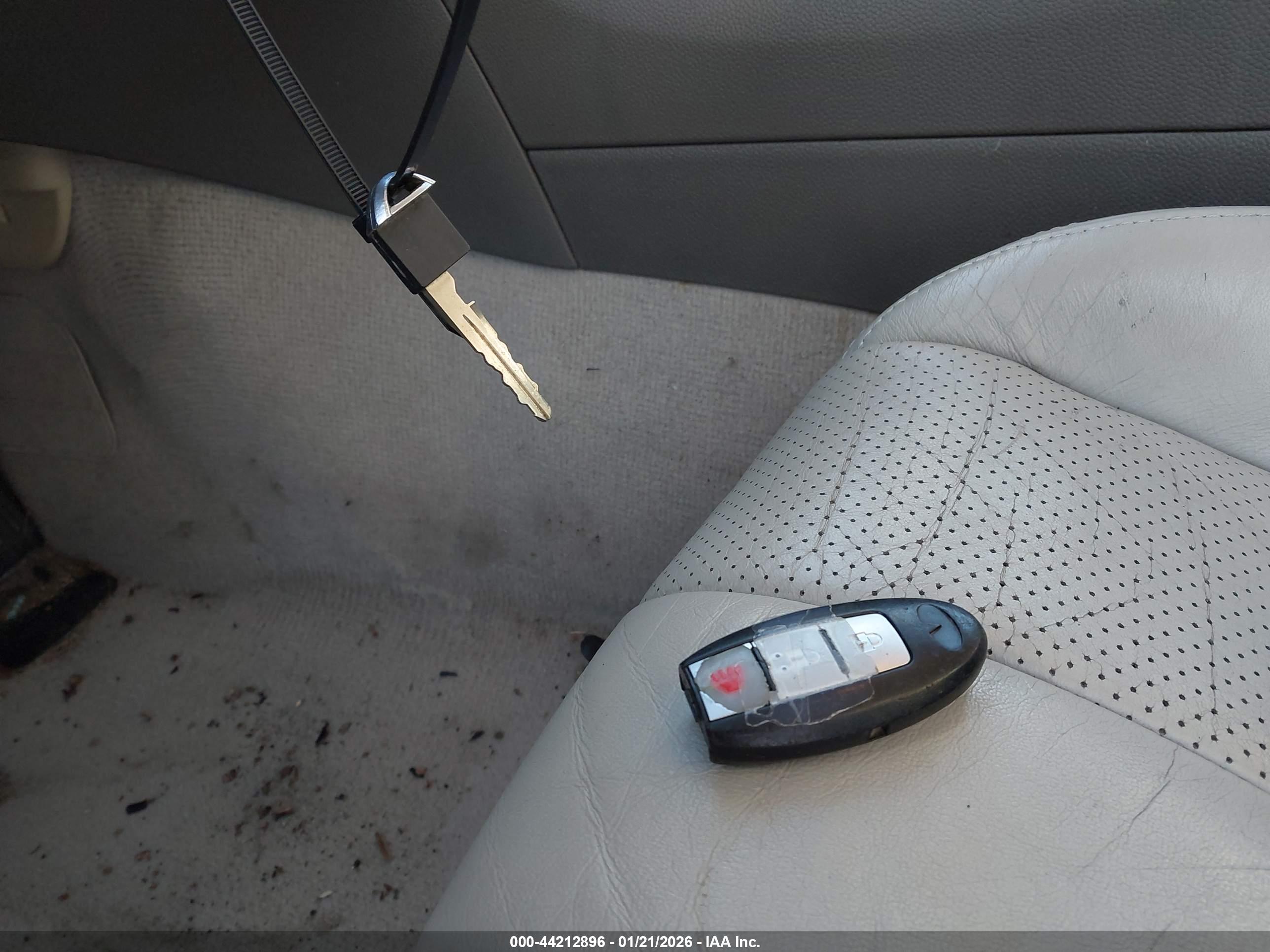 INFINITI G25 image 11