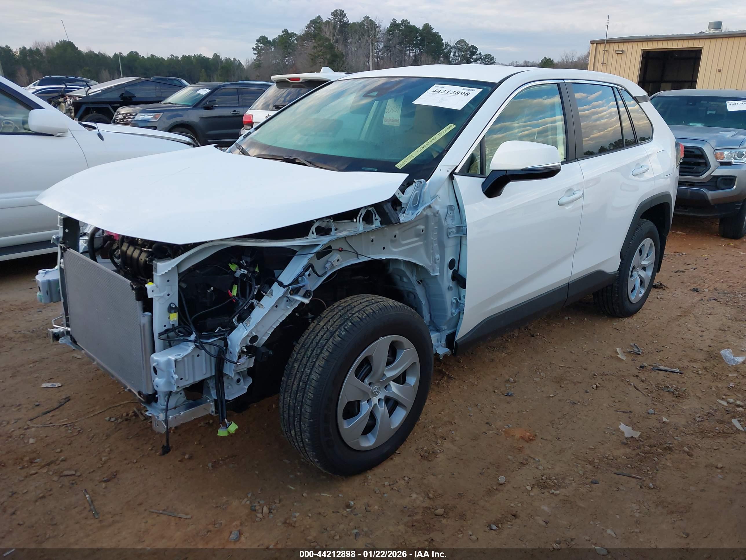 TOYOTA RAV4 image 2