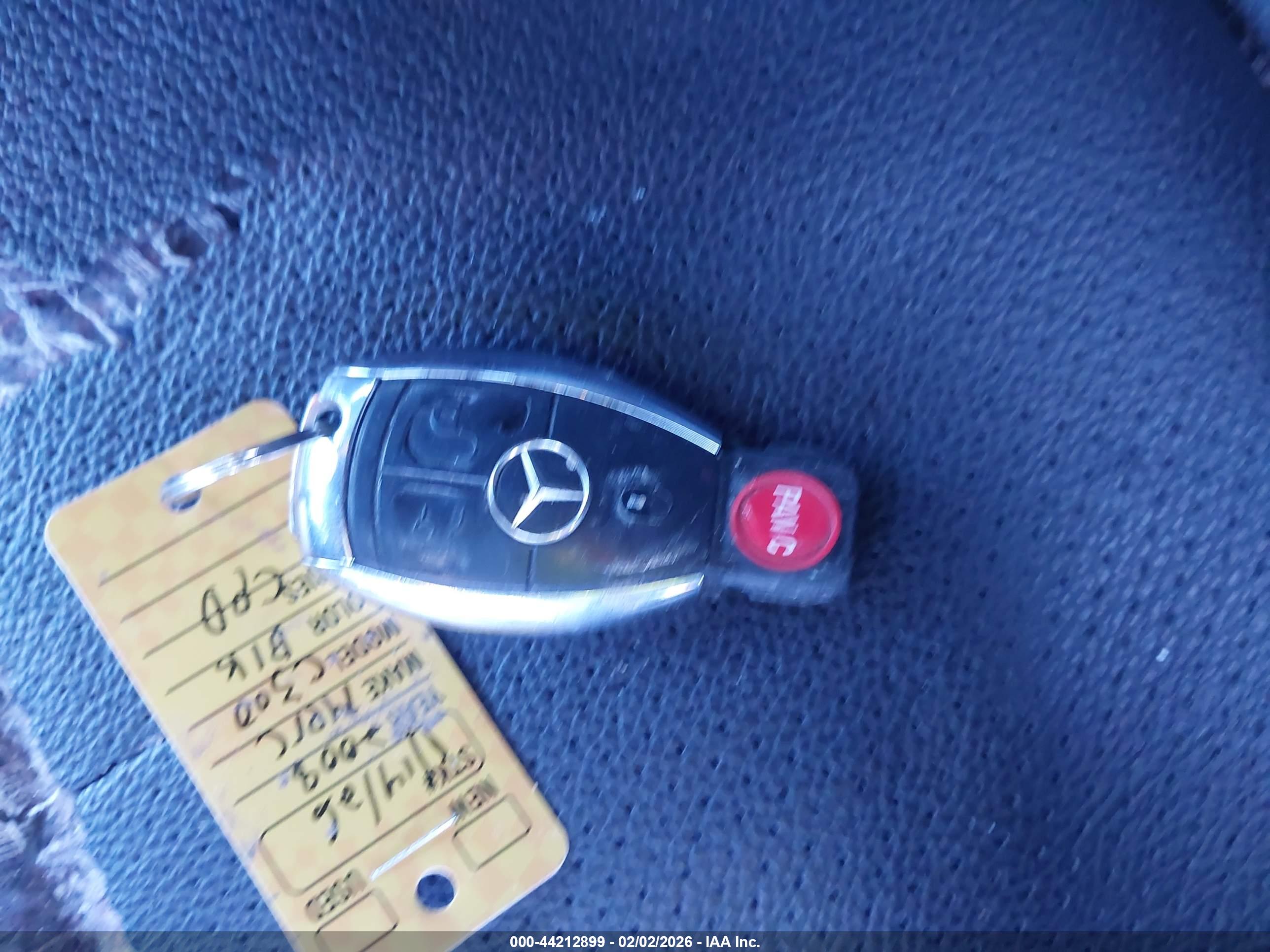 MERCEDES-BENZ C image 11