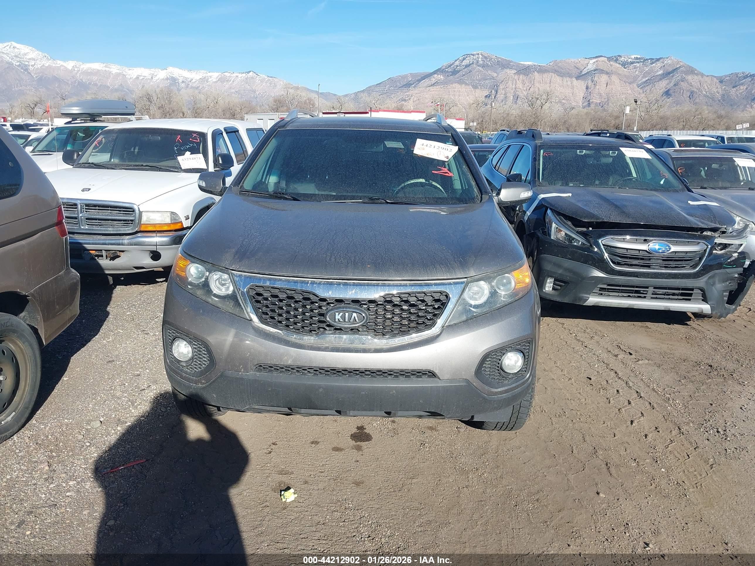 KIA SORENTO image 6
