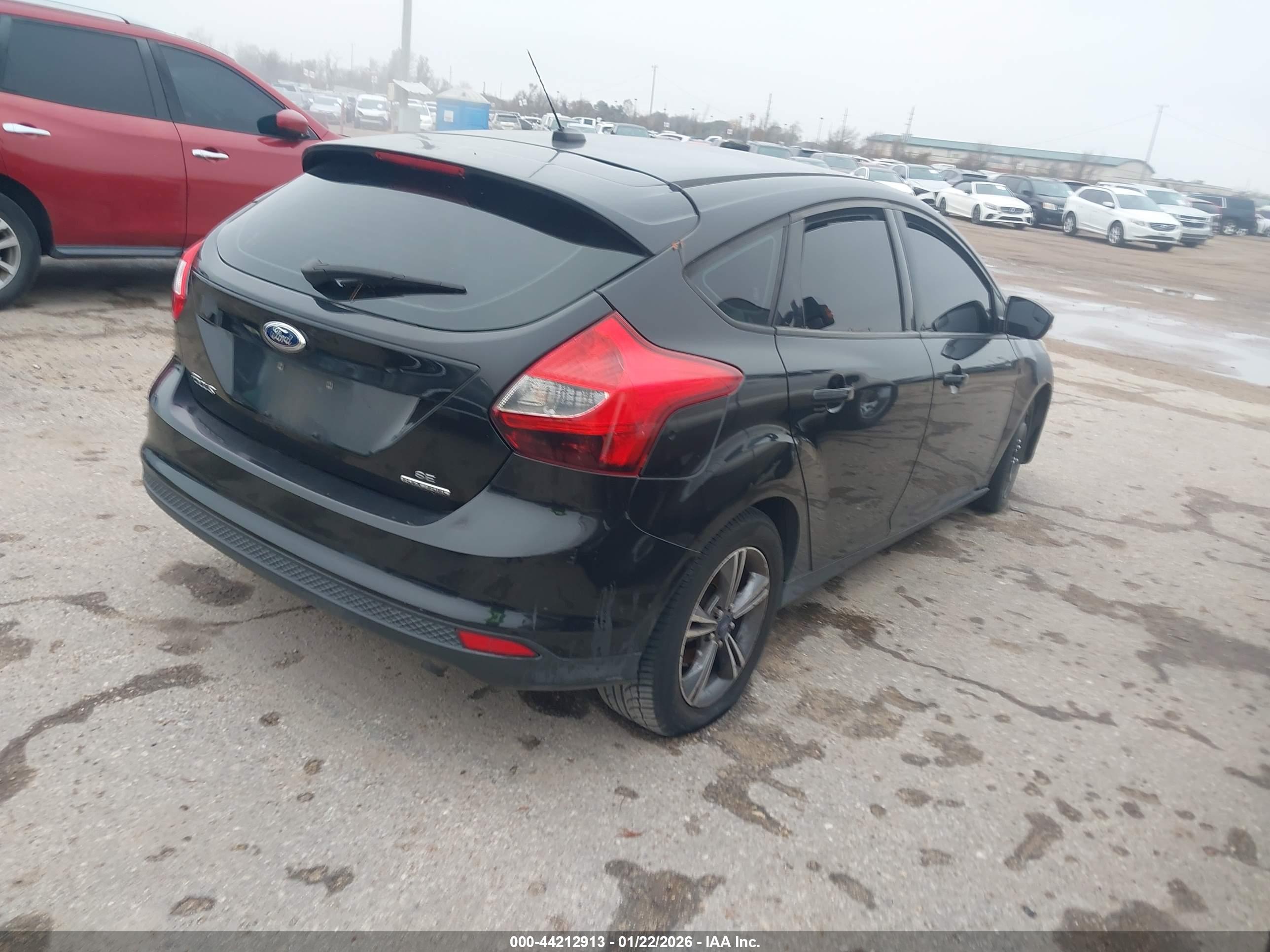 FORD FOCUS image 4