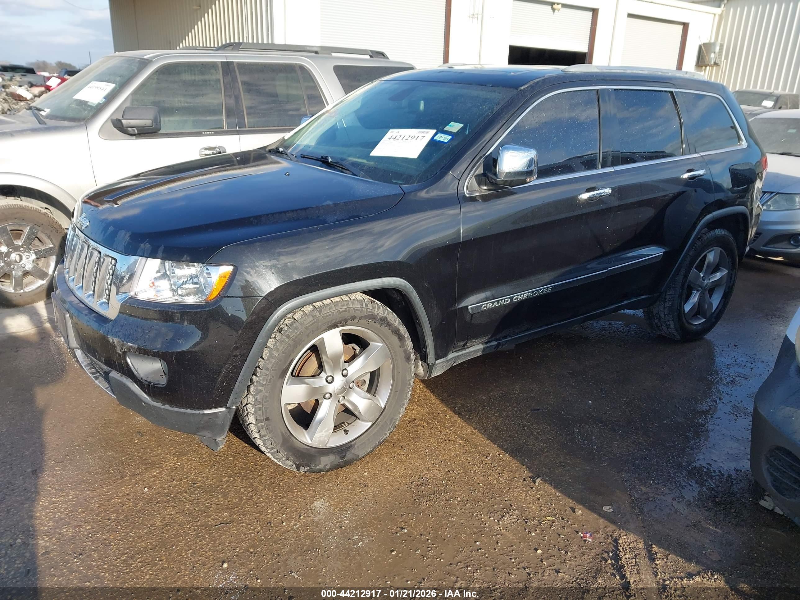 JEEP GRAND image 2