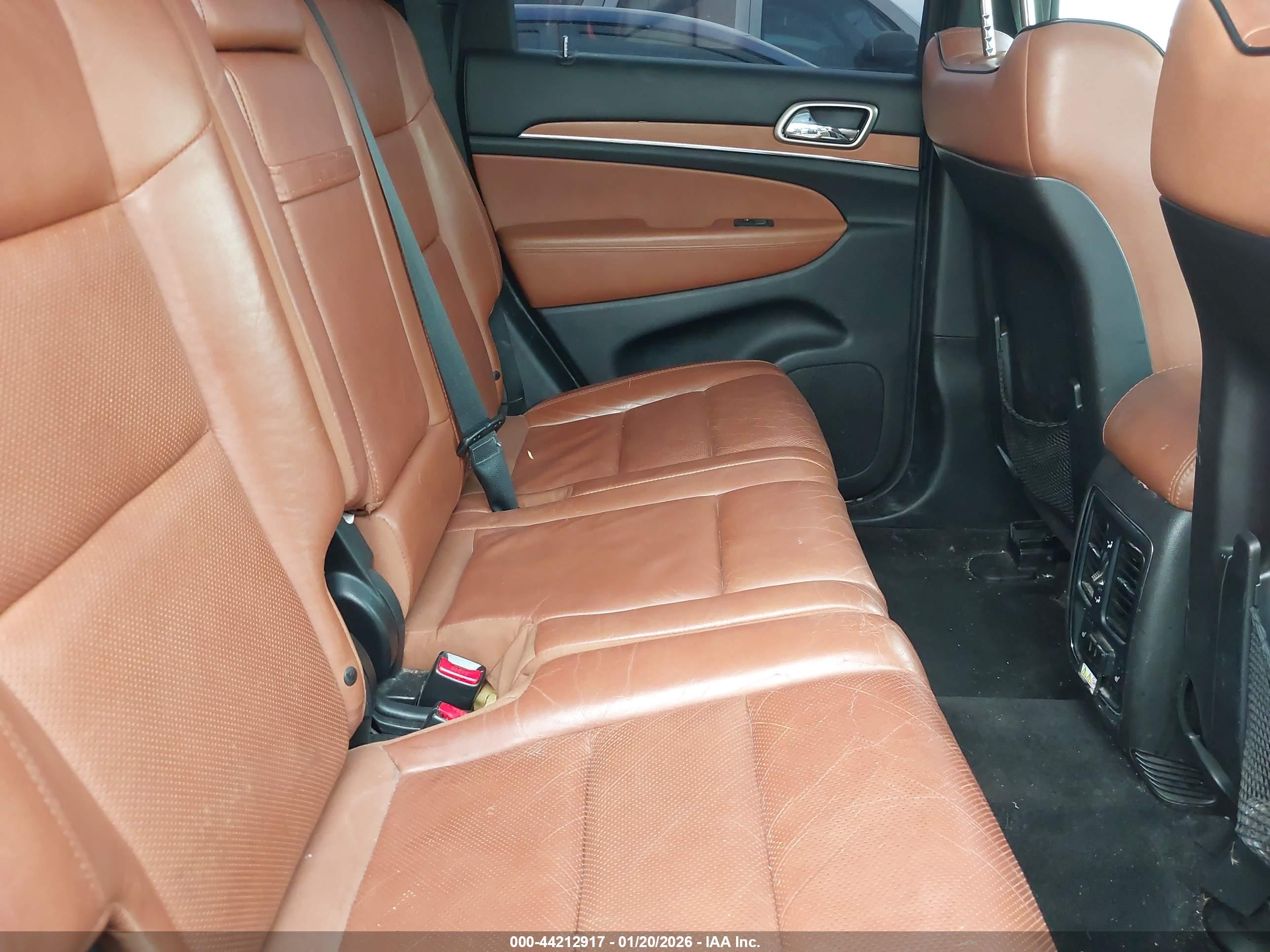 JEEP GRAND image 8