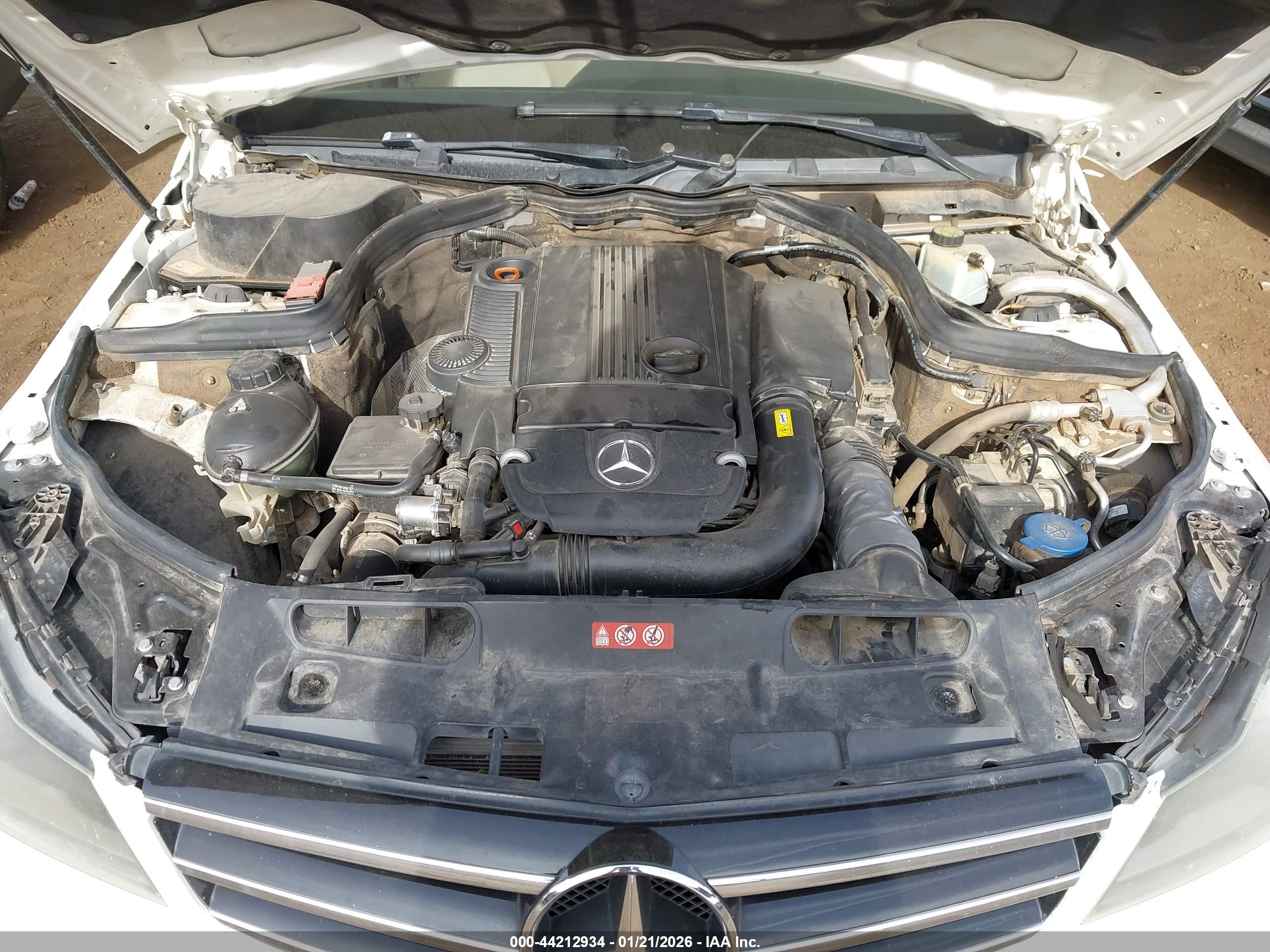 MERCEDES-BENZ C-CLASS image 10