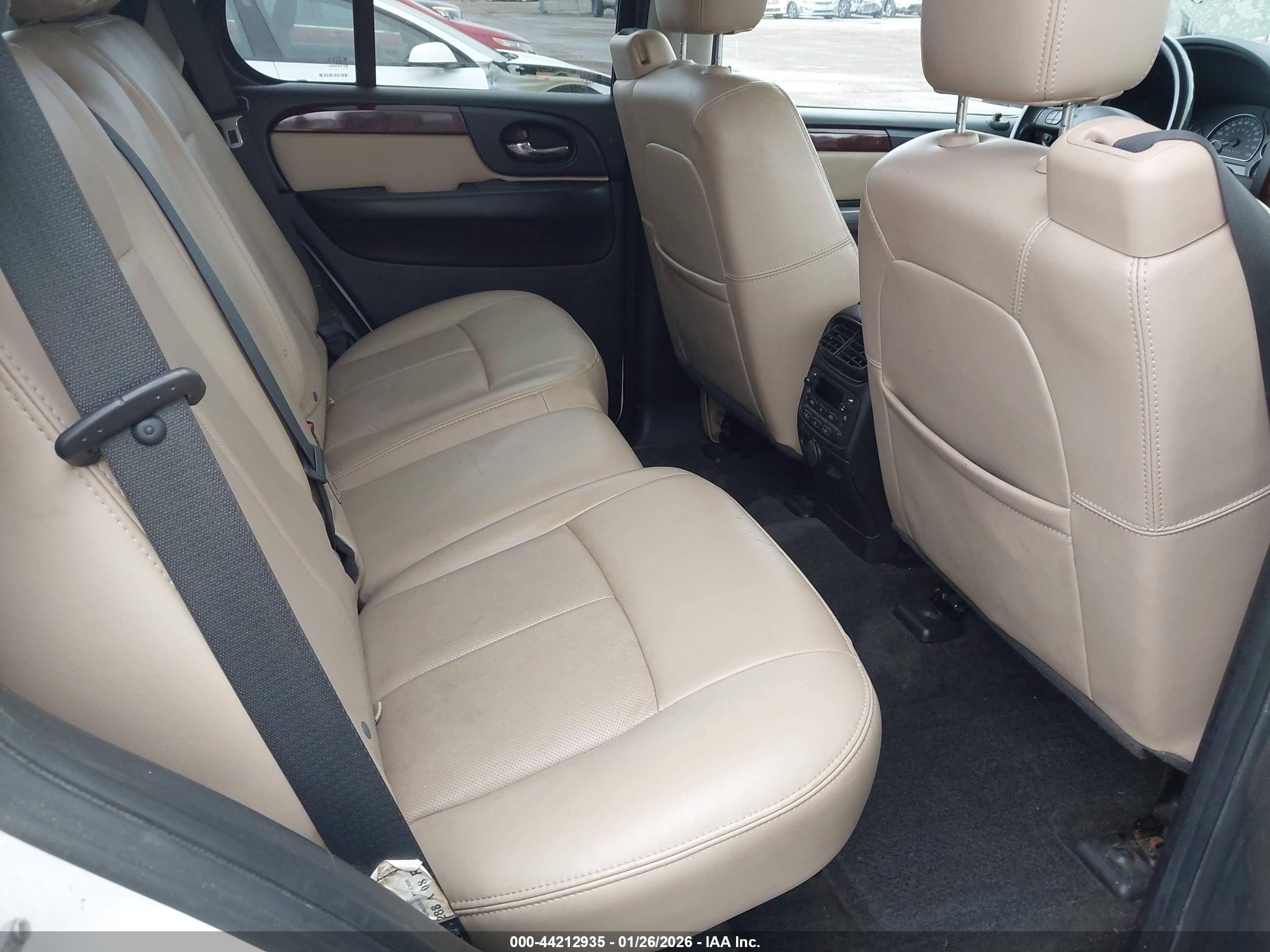SAAB 9-7X image 8