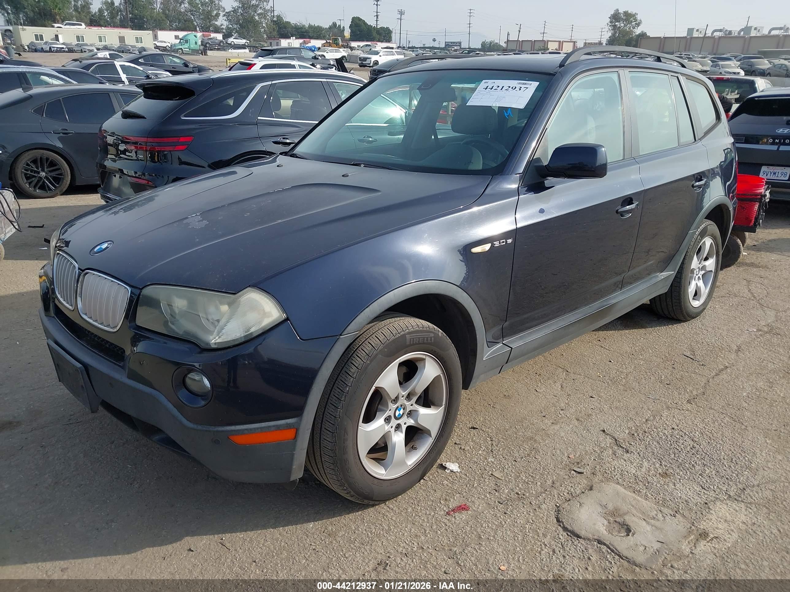 BMW X3 image 2