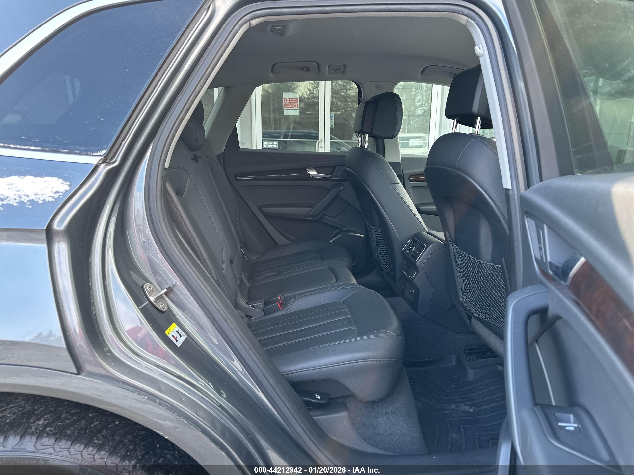 AUDI Q5 image 8