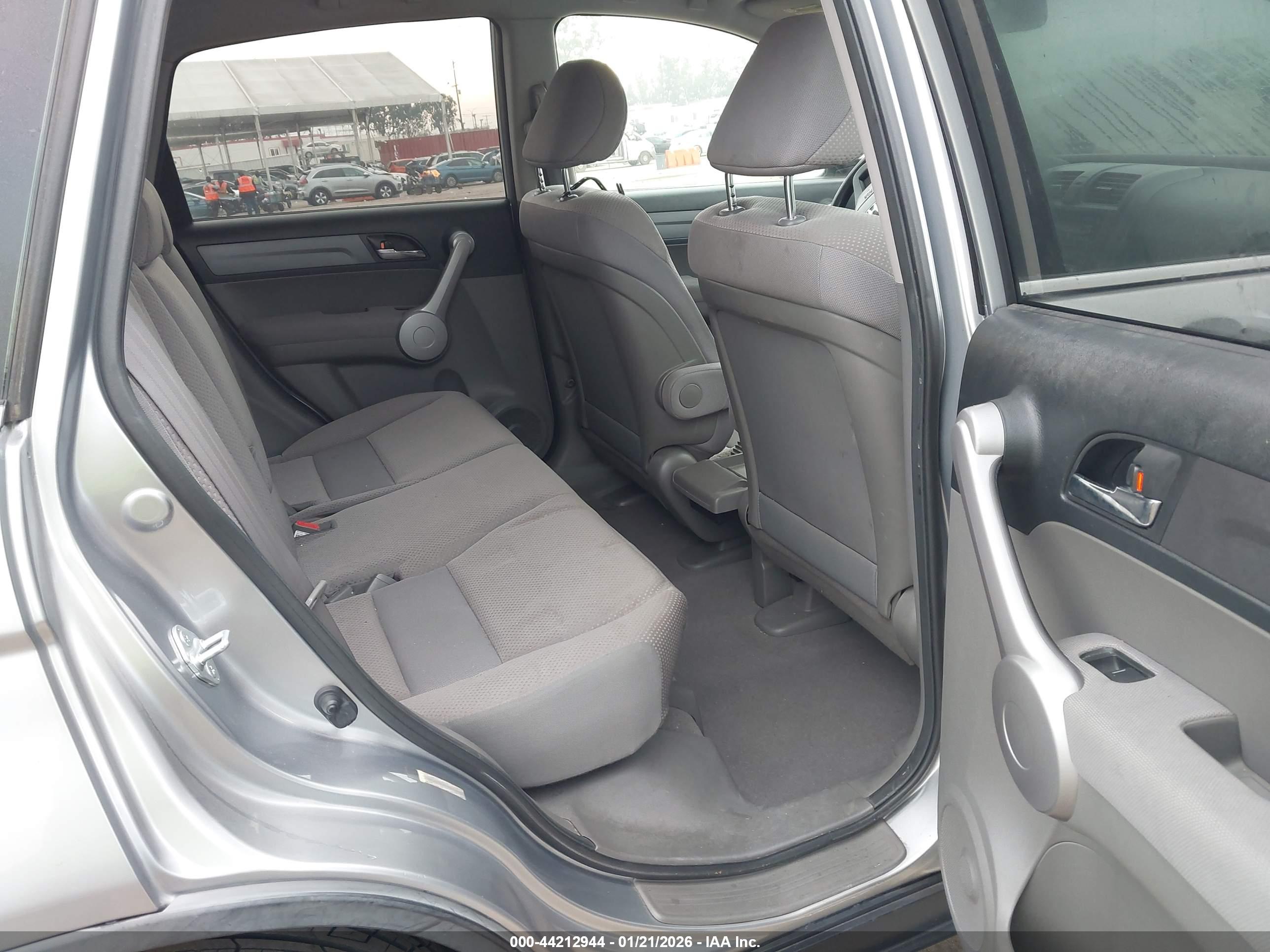 HONDA CR-V image 8