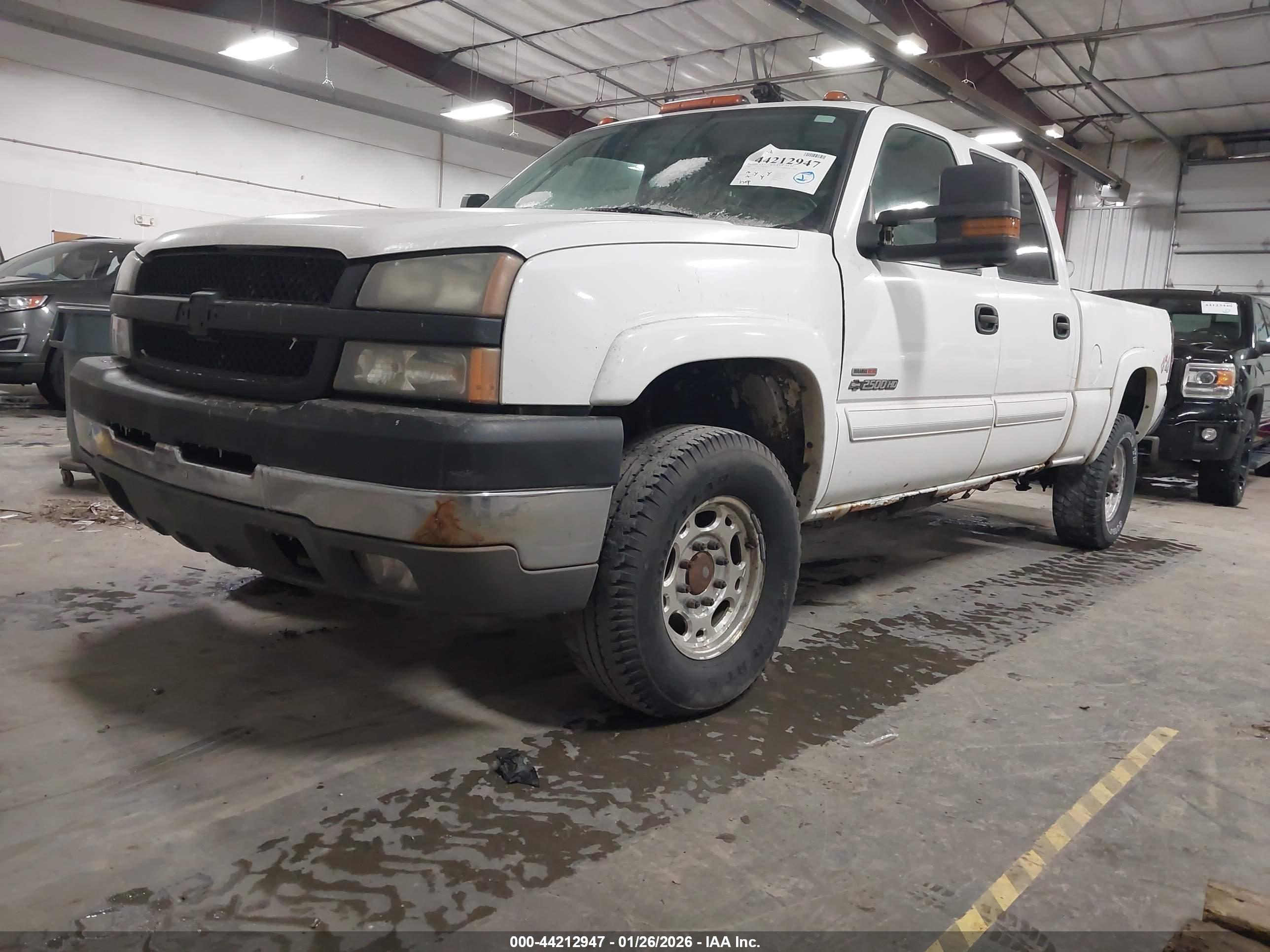 CHEVROLET SILVERADO image 2