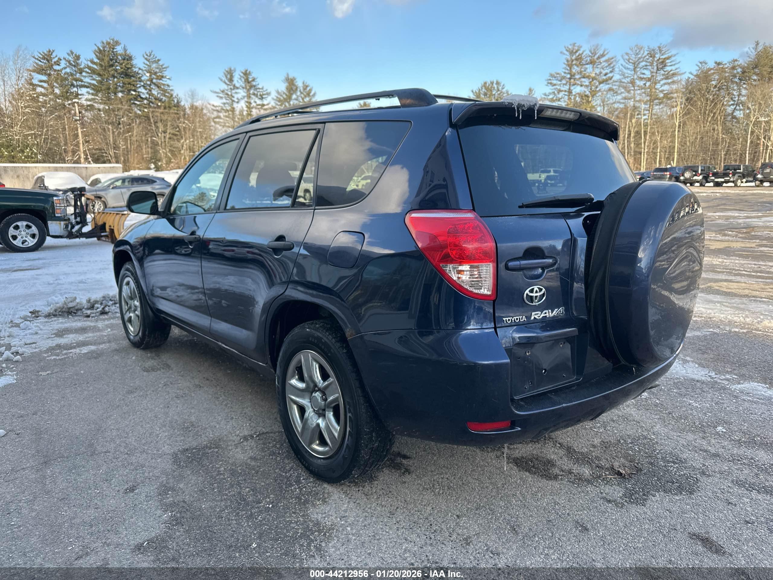 TOYOTA RAV4 image 3