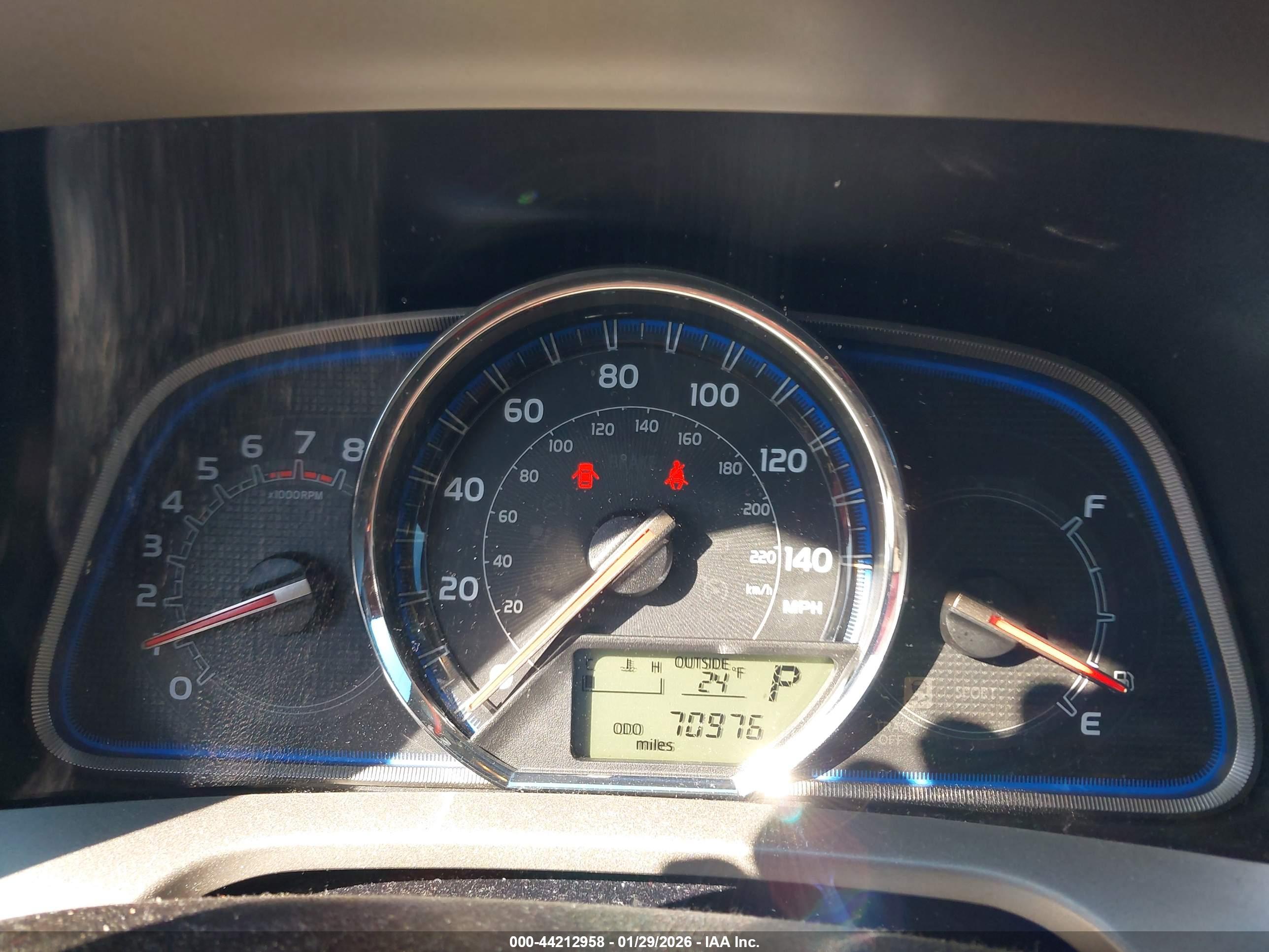 TOYOTA RAV4 image 7